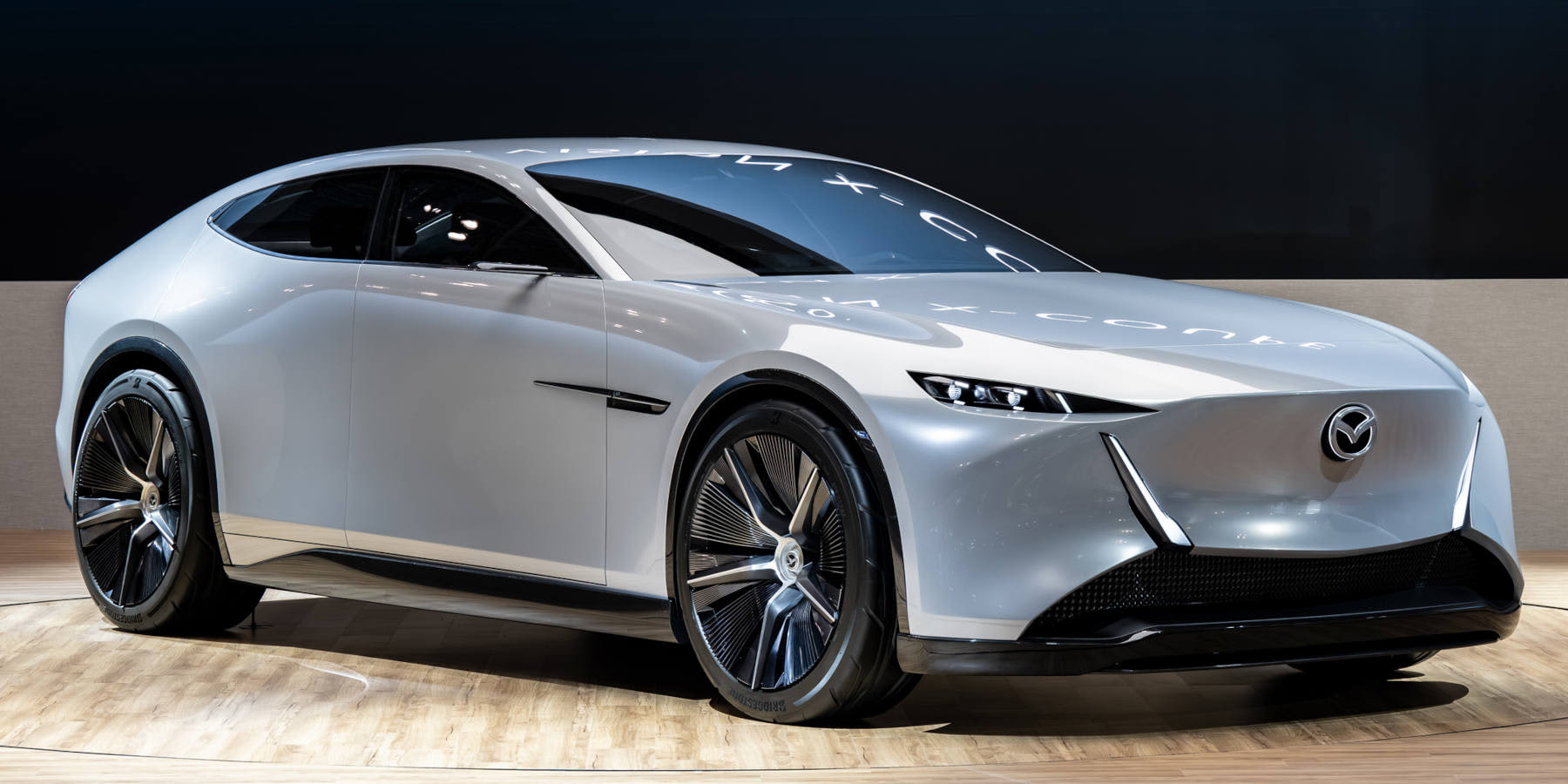 Mazda Vision X-Coupe Front seitlich