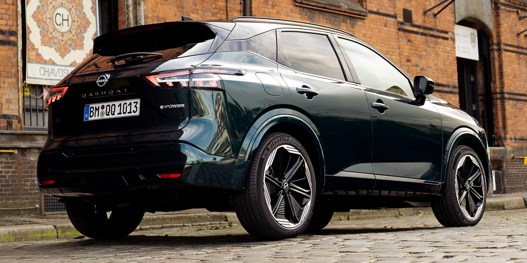 Nissan Qashqai e-Power Heck seitlich