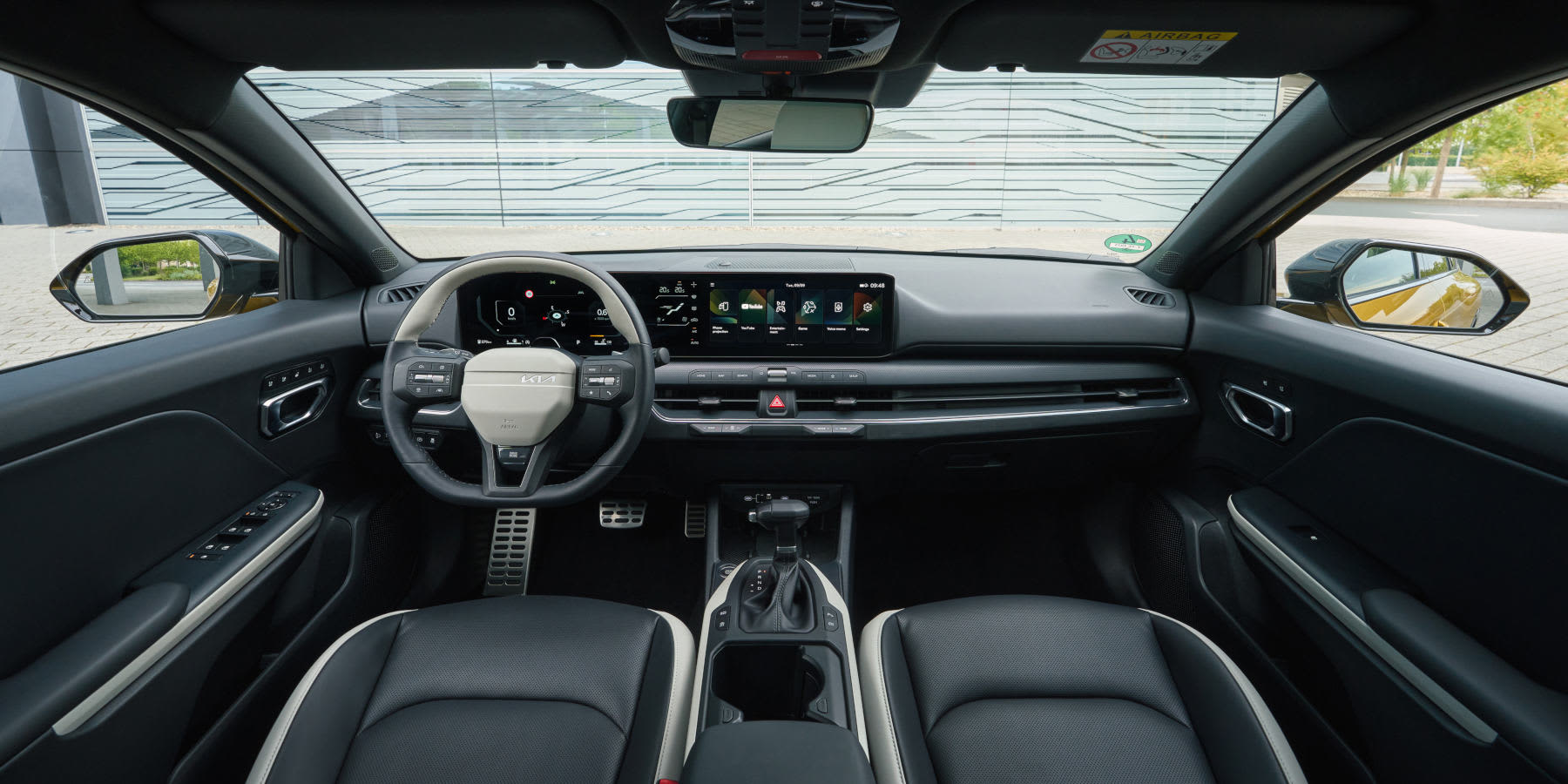 Kia K4 Innenraum Cockpit