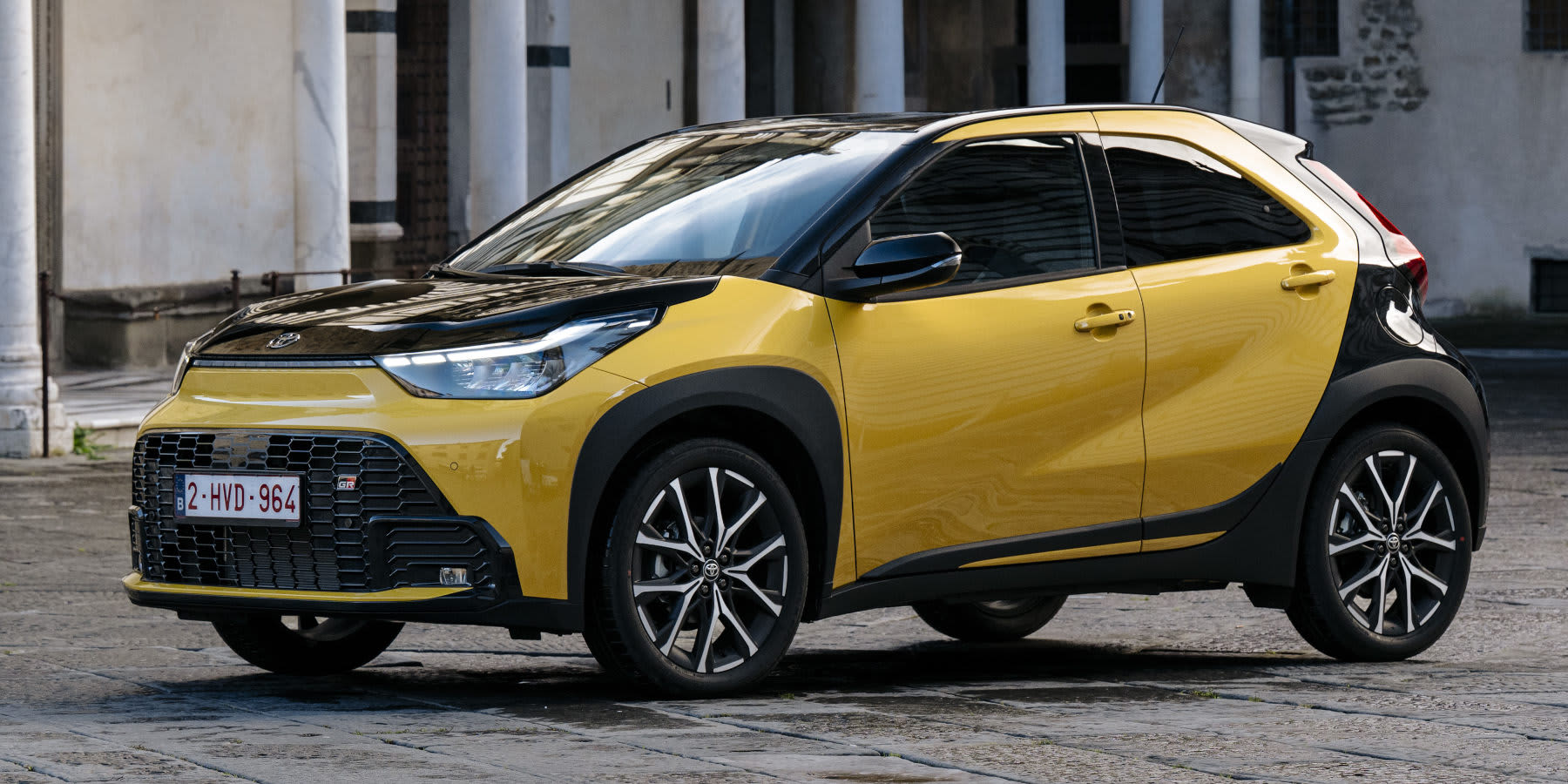 Toyota Aygo X Hybrid Front