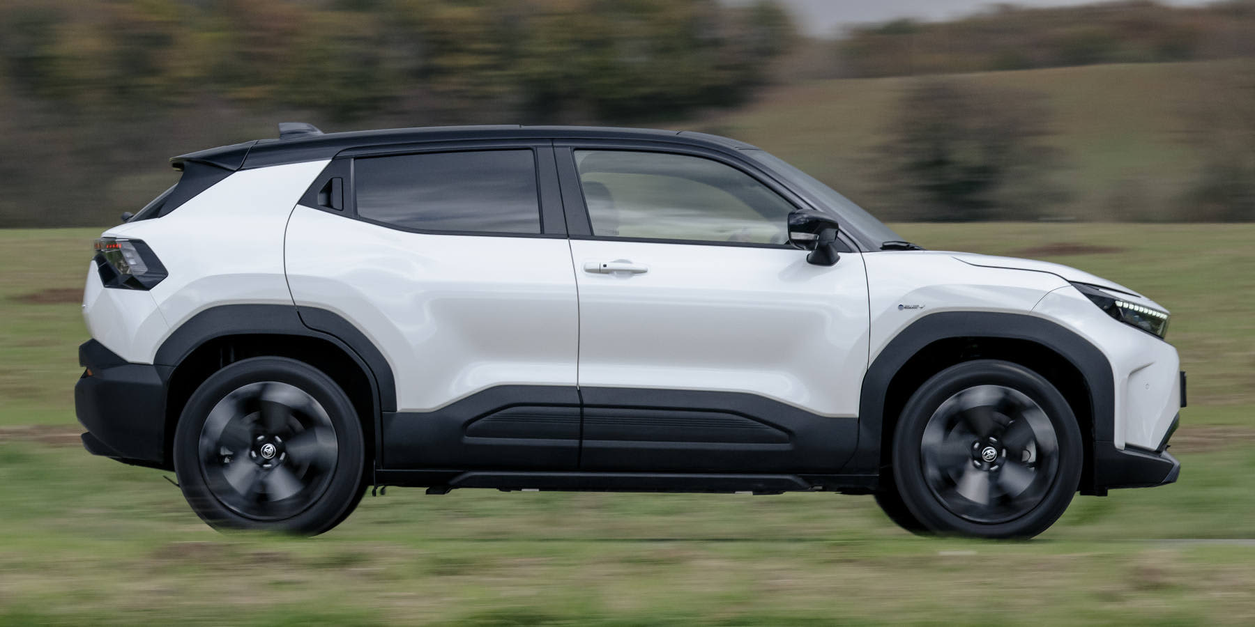 Toyota Urban Cruiser Elektro-SUV Seite