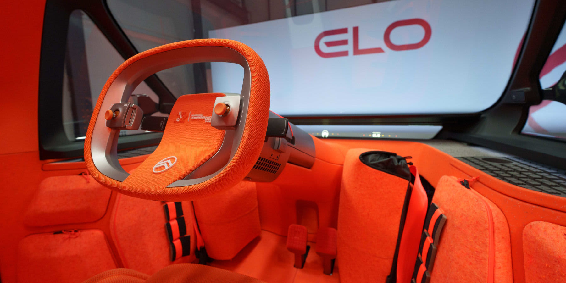 Citroen ELO Innenraum Cockpit