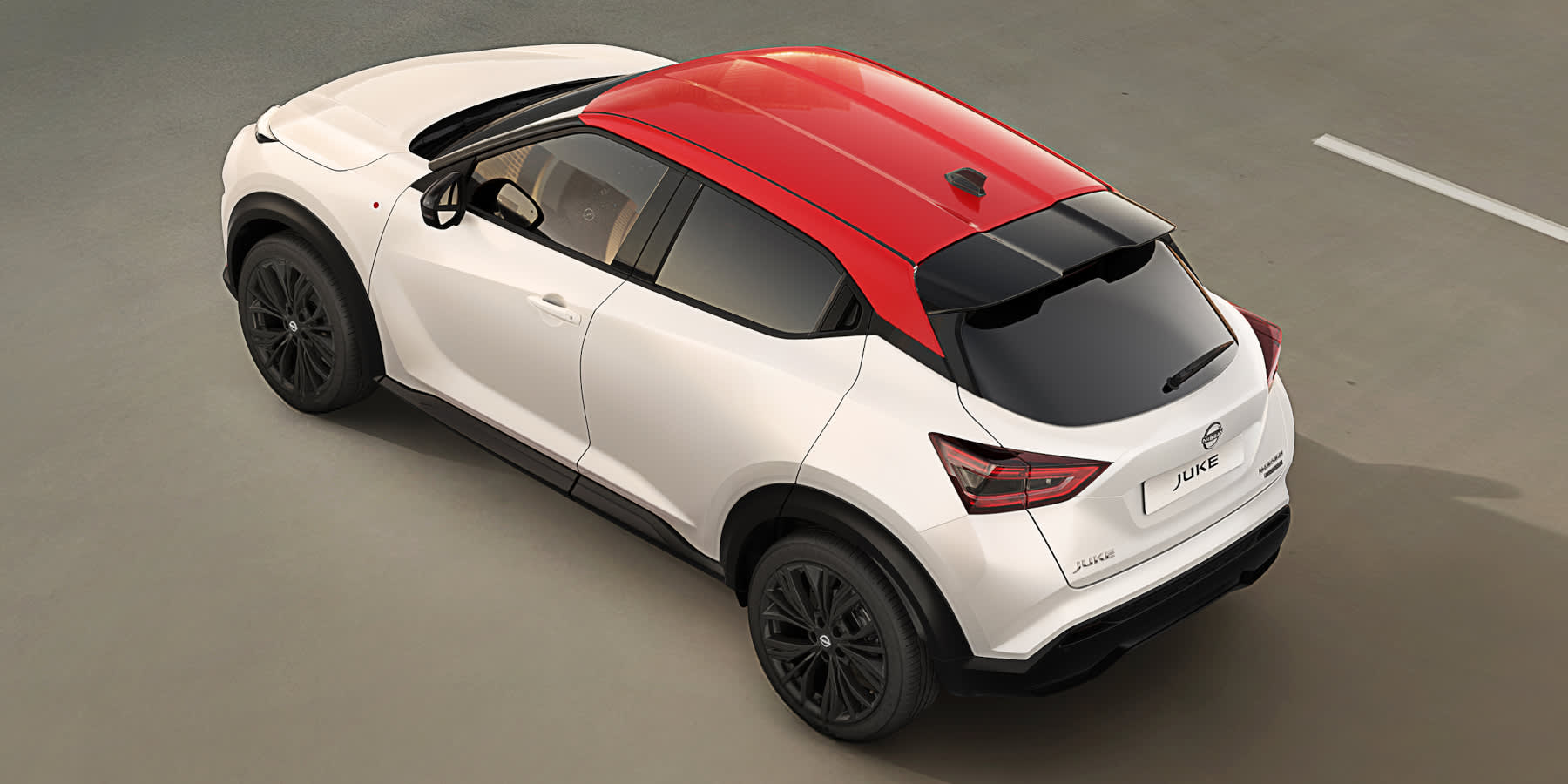 Nissan Juke Redline Edition Heck aus der Vogelperspektive seitlich