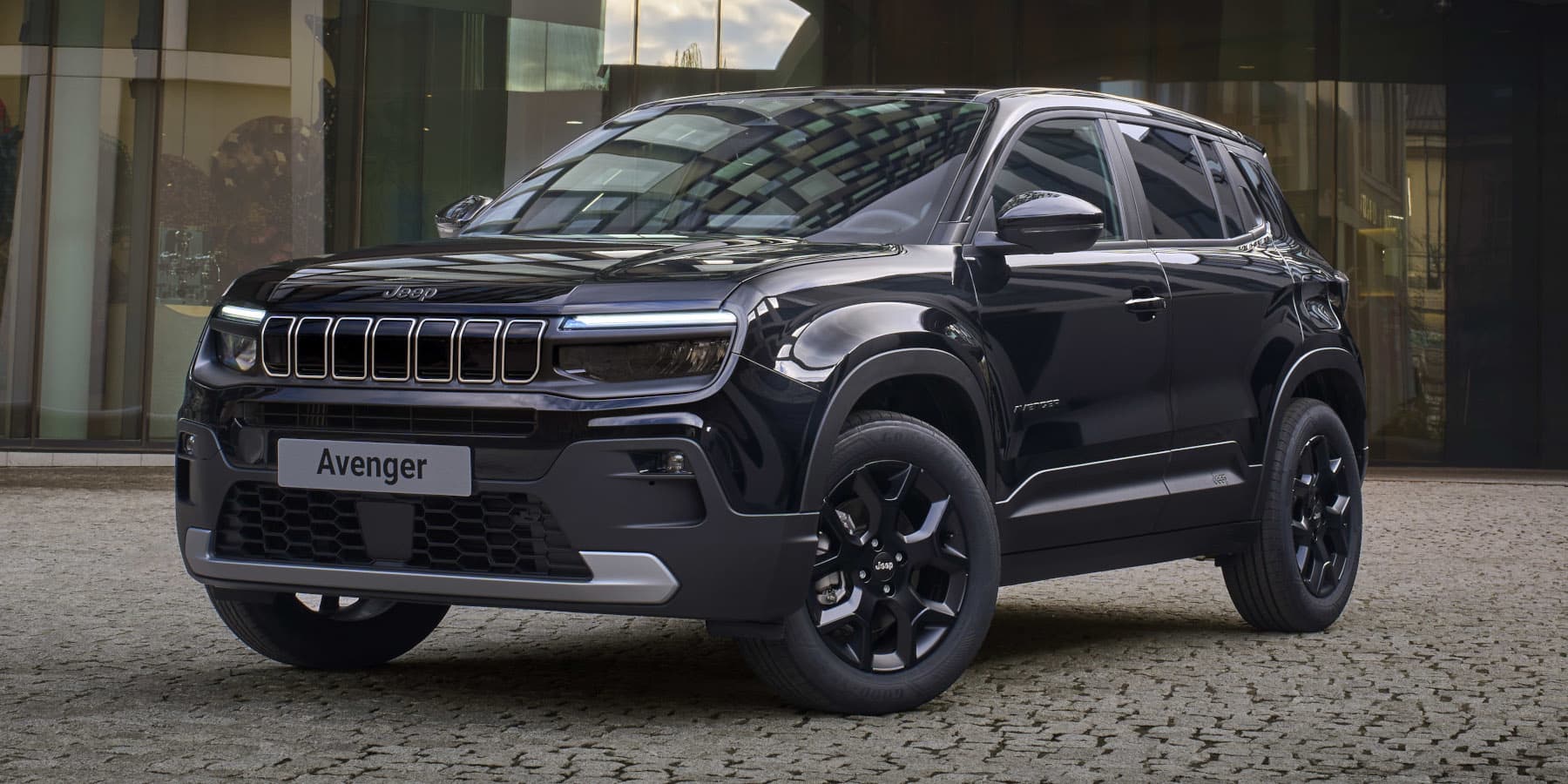Jeep Avenger Black Edition Front