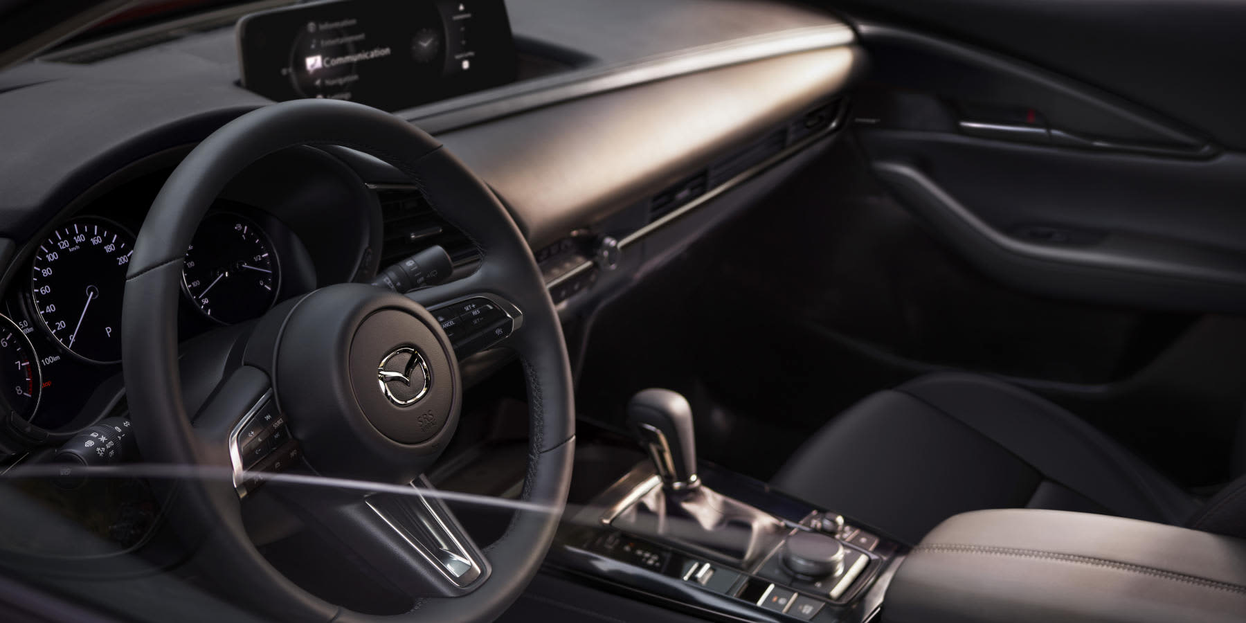 Mazda CX-30 Innenraum Cockpit