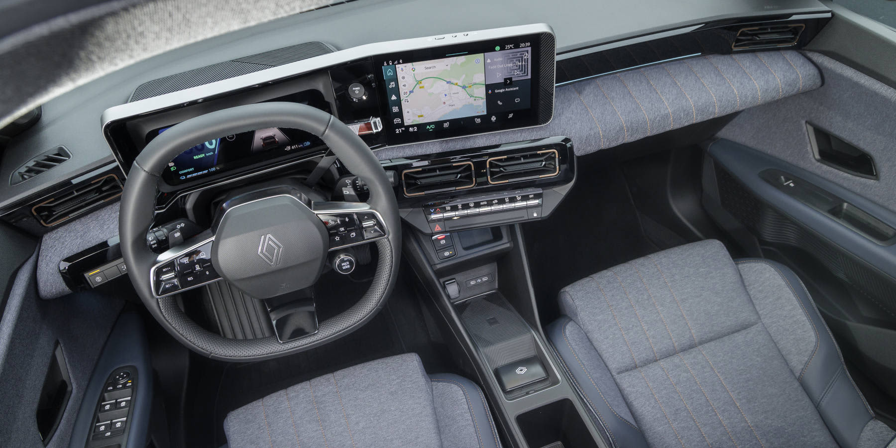 Renault 4 E-Tech Plein Sud Innenraum Cockpit