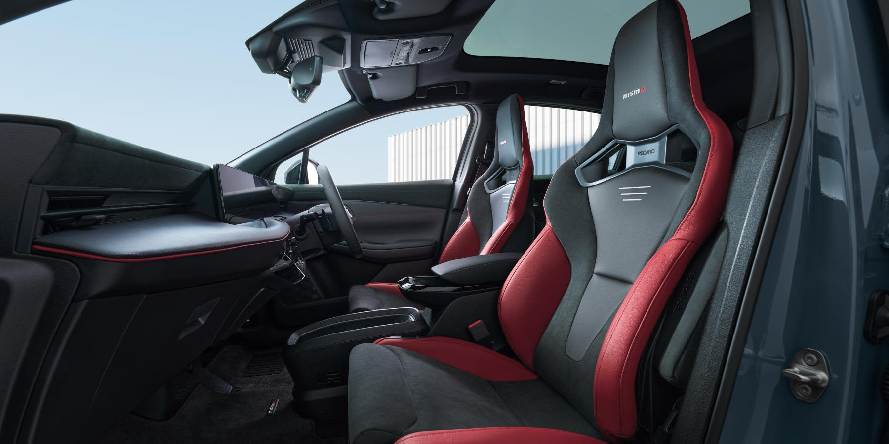 Nissan Leaf Nismo Innenraum Cockpit