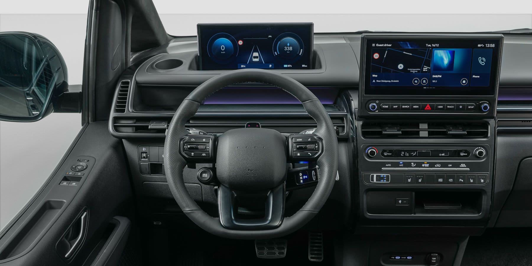 Hyundai Staria Elektro Innenraum LenkradCockpit 