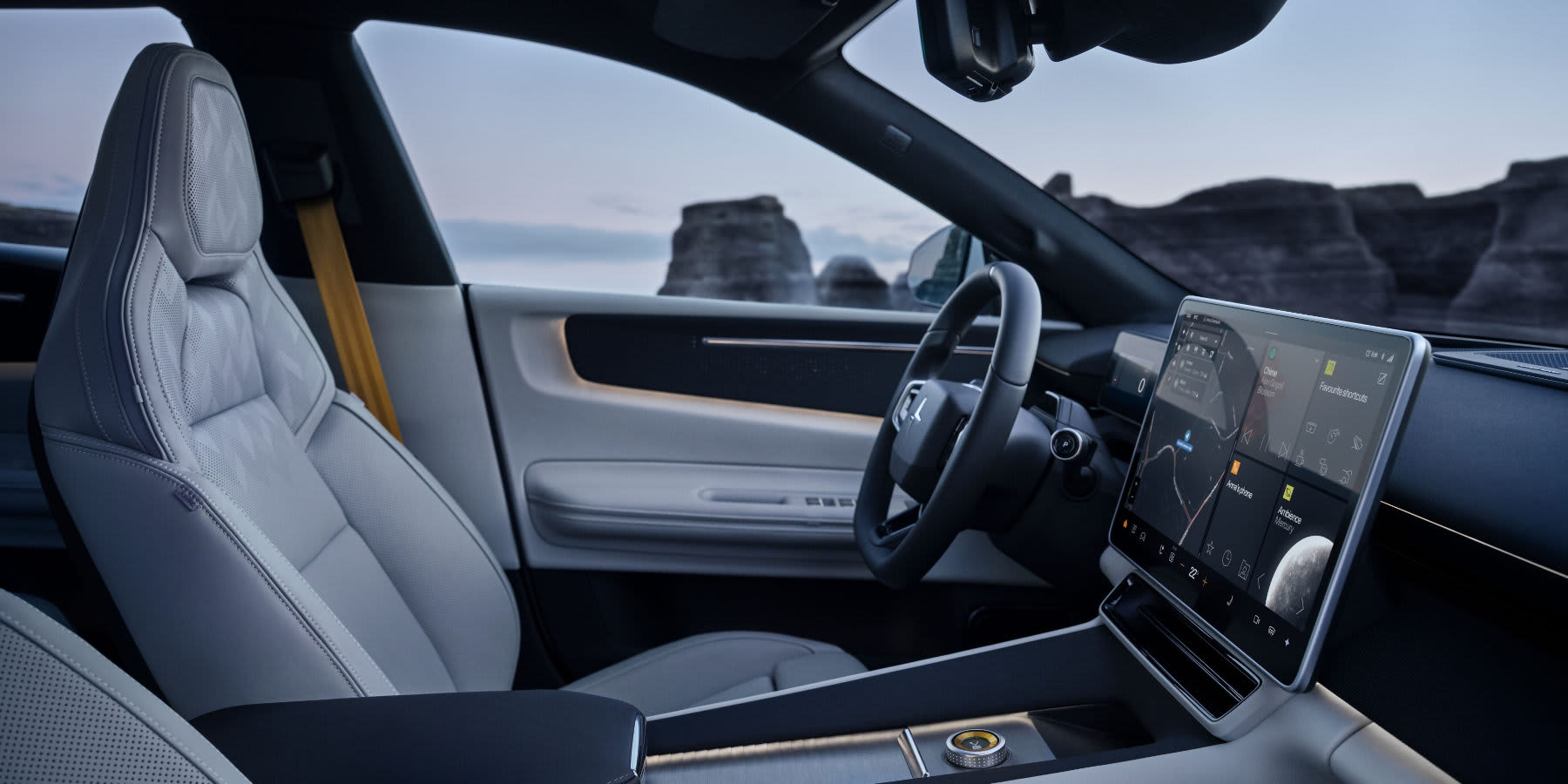 Lexus NX 2027 Heck seitlich