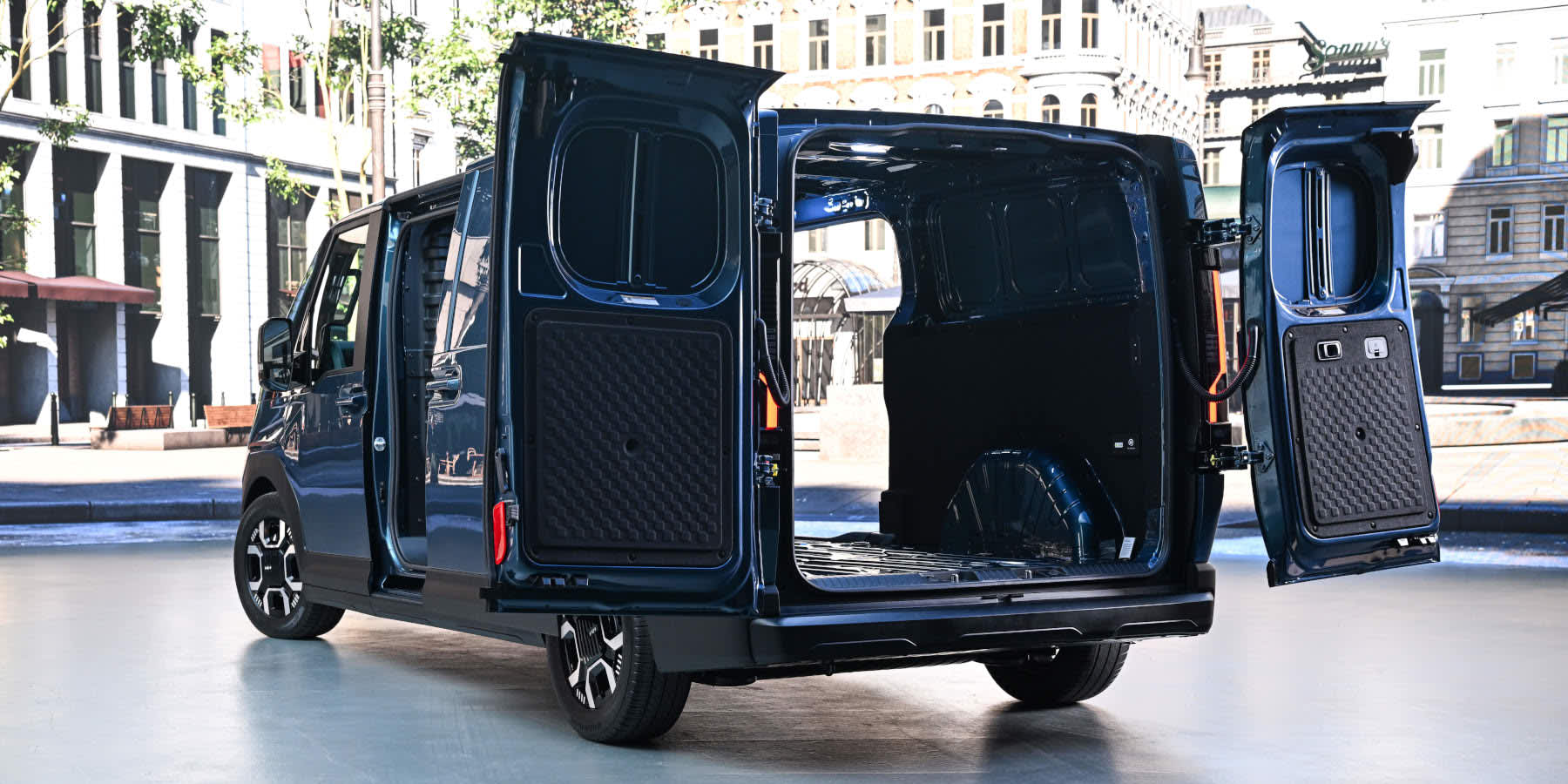 Kia PV7 Cargo Heck