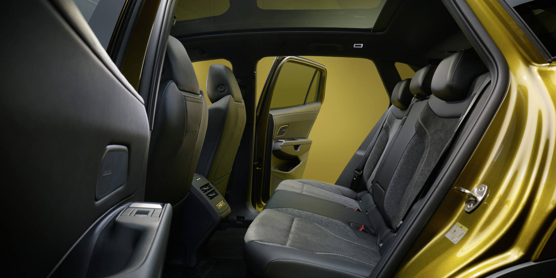 VW ID. Tiguan Innenraum Rückbank Sitze seitliche Ansicht
