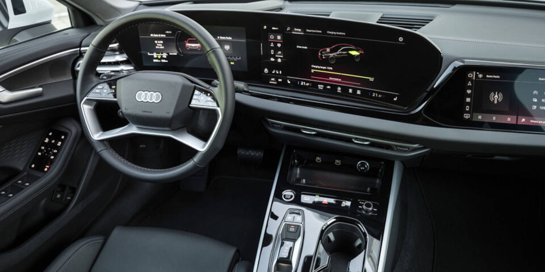 Audi A5 Limousine e-Hybrid Cockpit Lenkrad