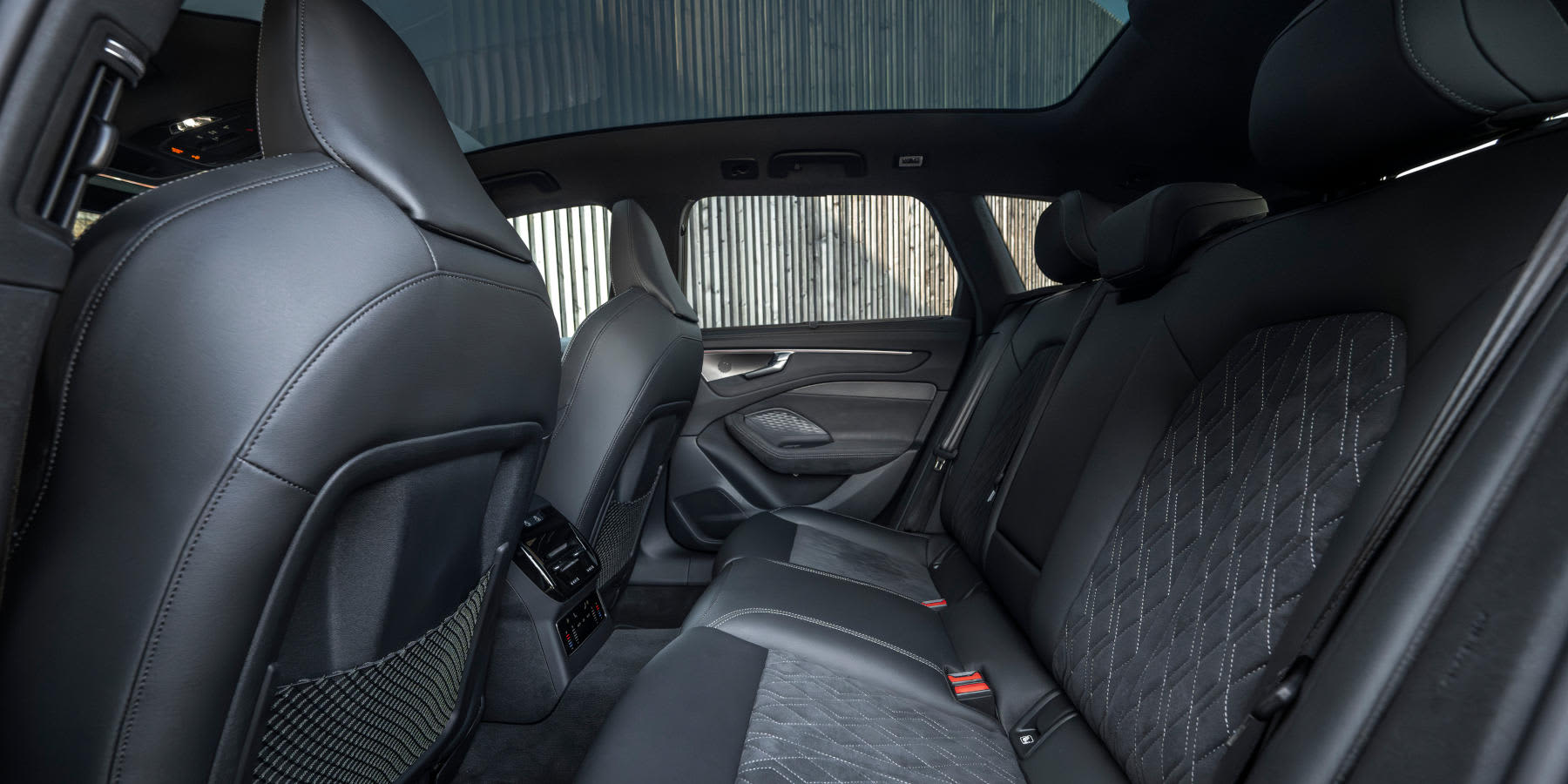 Audi A6 Avant Innenraum Rückbank Sitze
