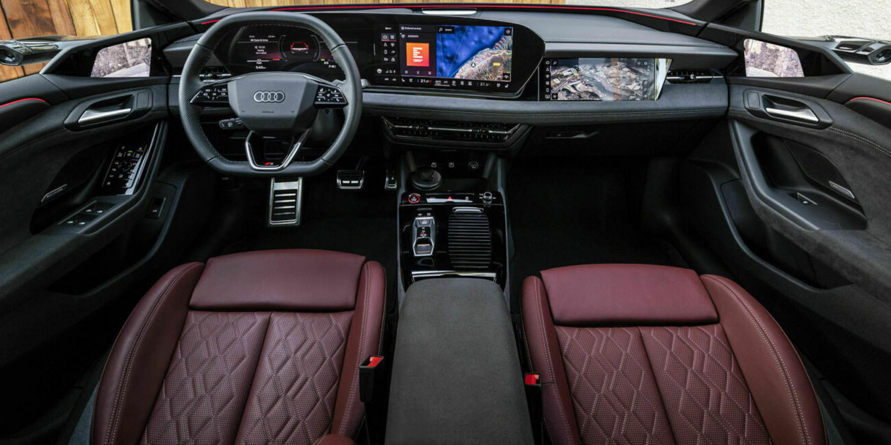 Audi S6 Avant e-tron Innenraum Cockpit