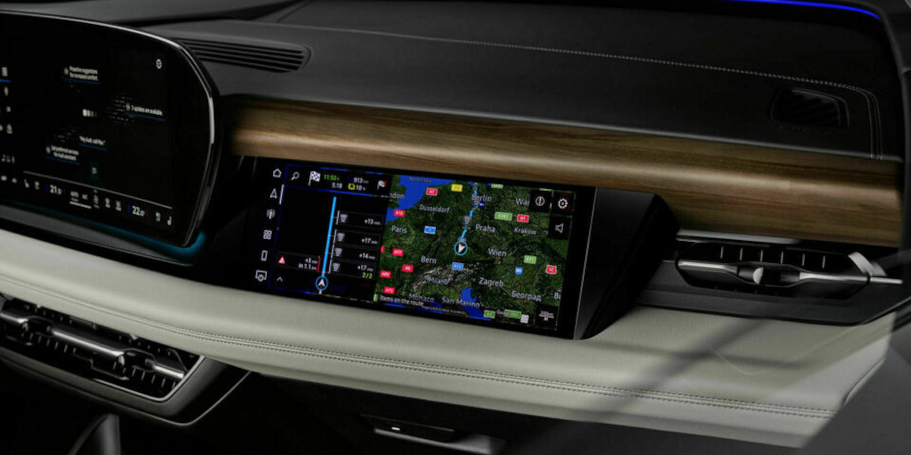 Audi S6 Avant e-tron Infotainment