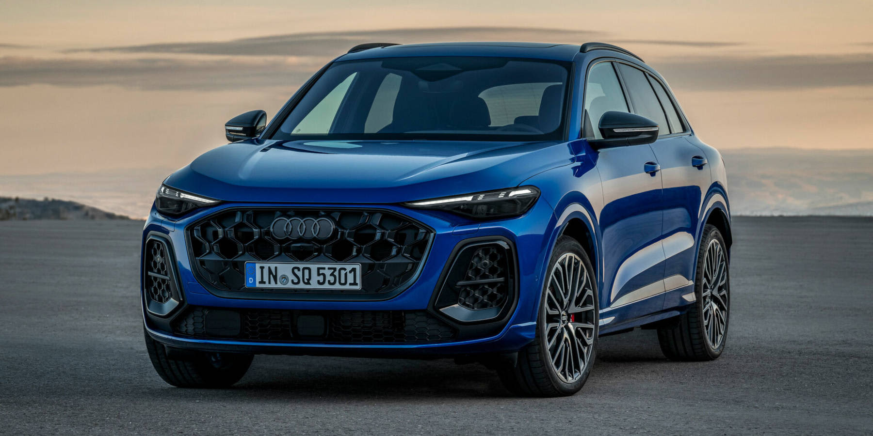 Audi SQ5 seitliche Frontansicht