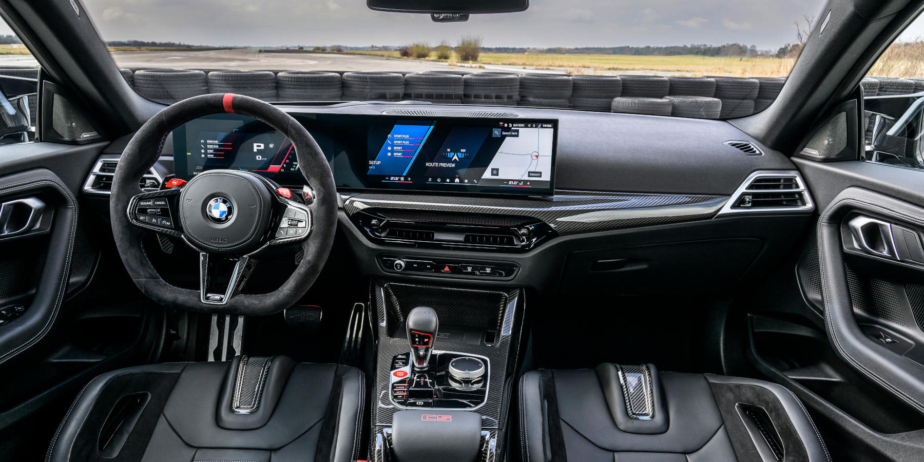 BMW M2 CS Innenraum Cockpit