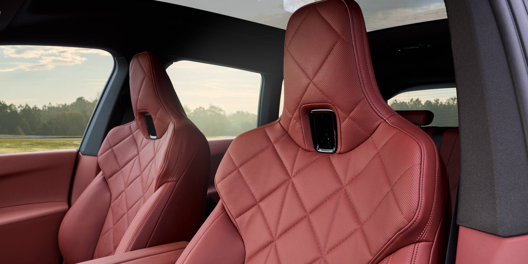 BMW iX Innenraum Übersicht Vordersitze