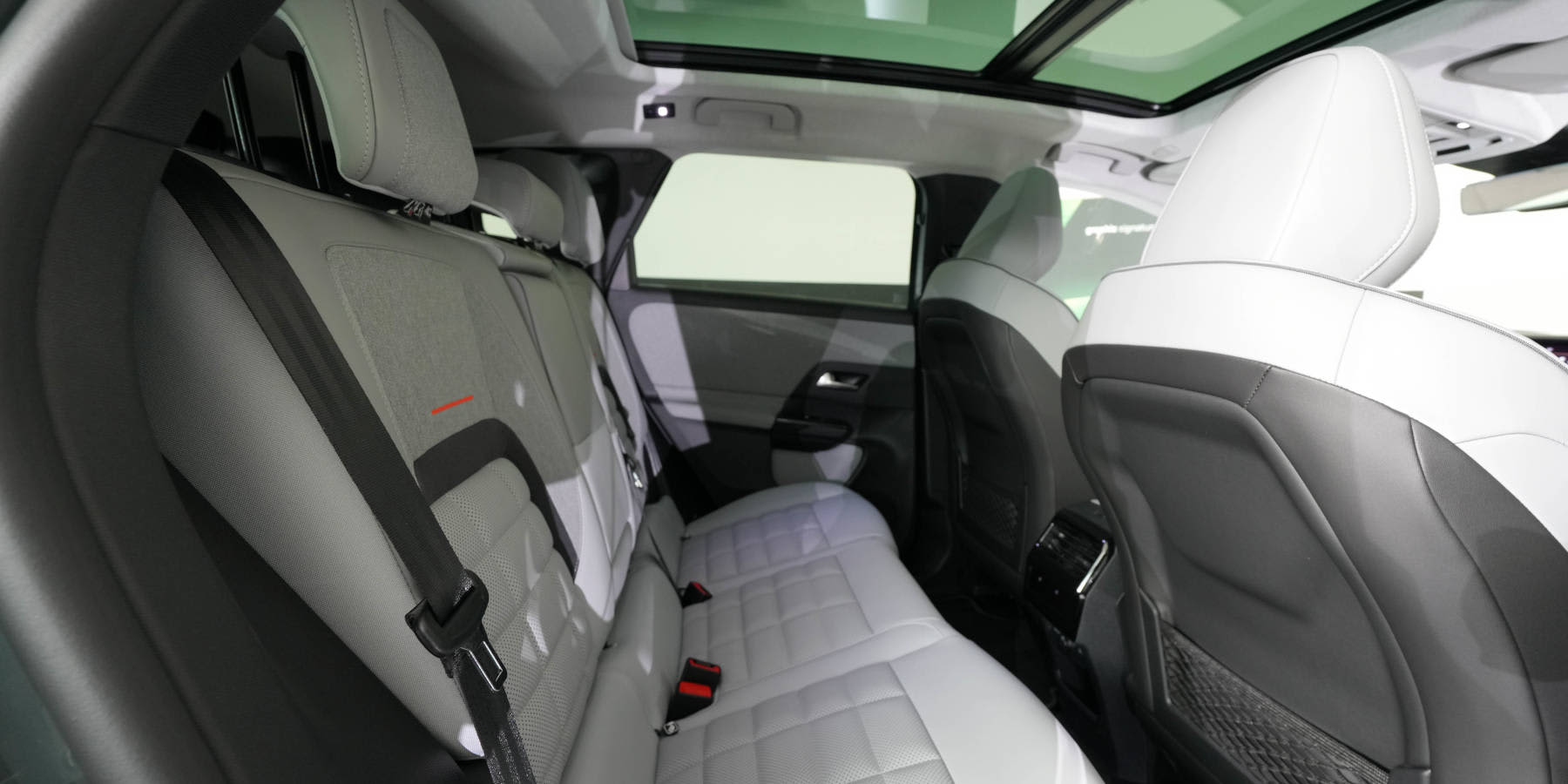 Citroen C5 Aircross Innenraum Rückbank Sitze
