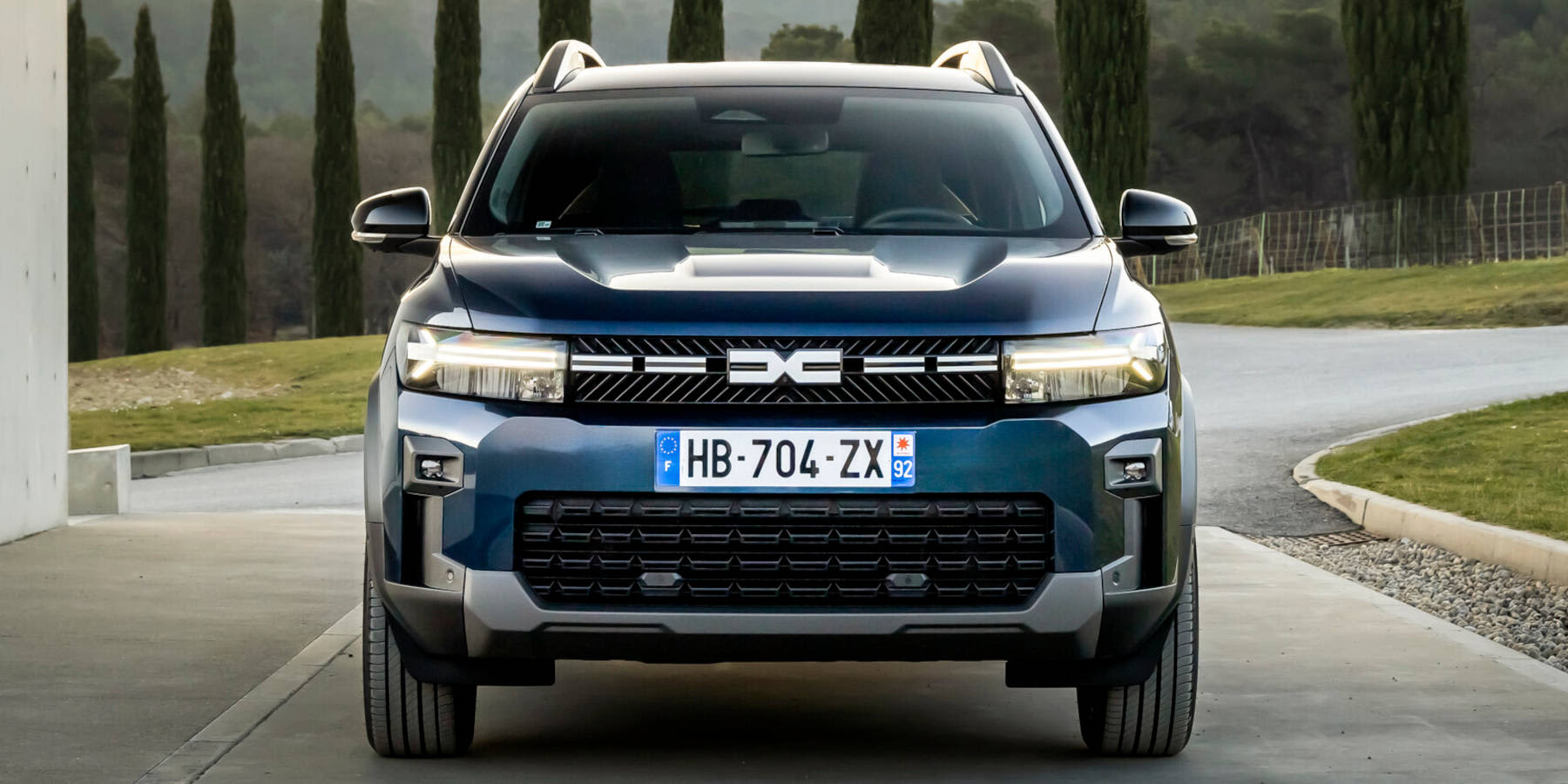 Dacia Bigster Front Totalansicht