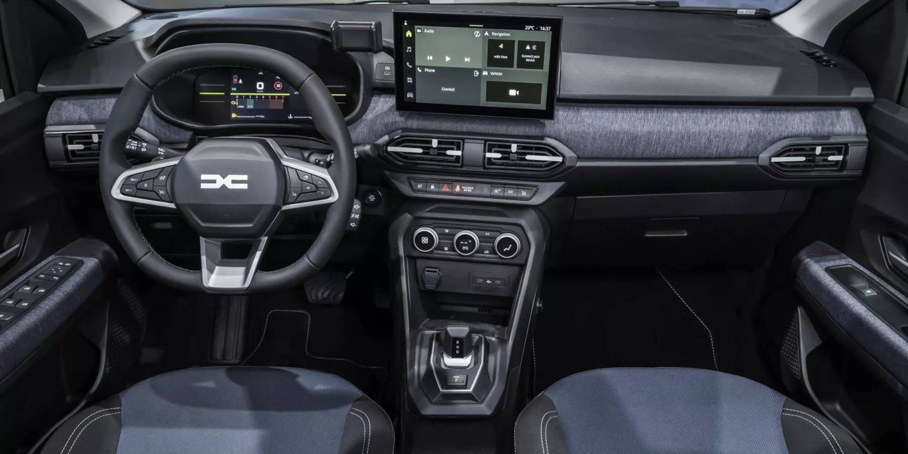 Dacia Sandero Innenraum Cockpit