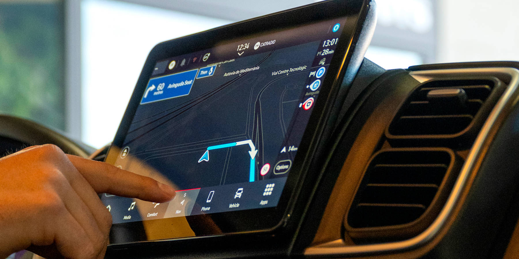 Fiat Ducato Kastenwagen Innenraum Infotainment