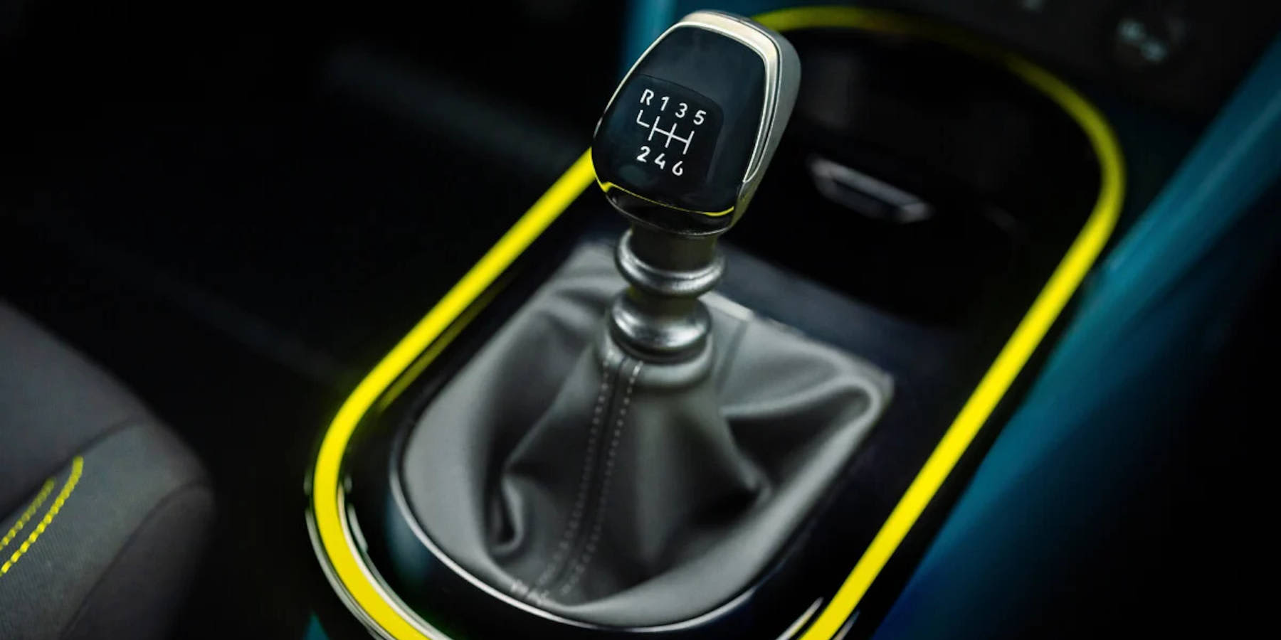 Fiat Grande Panda Innenraum Schalthebel