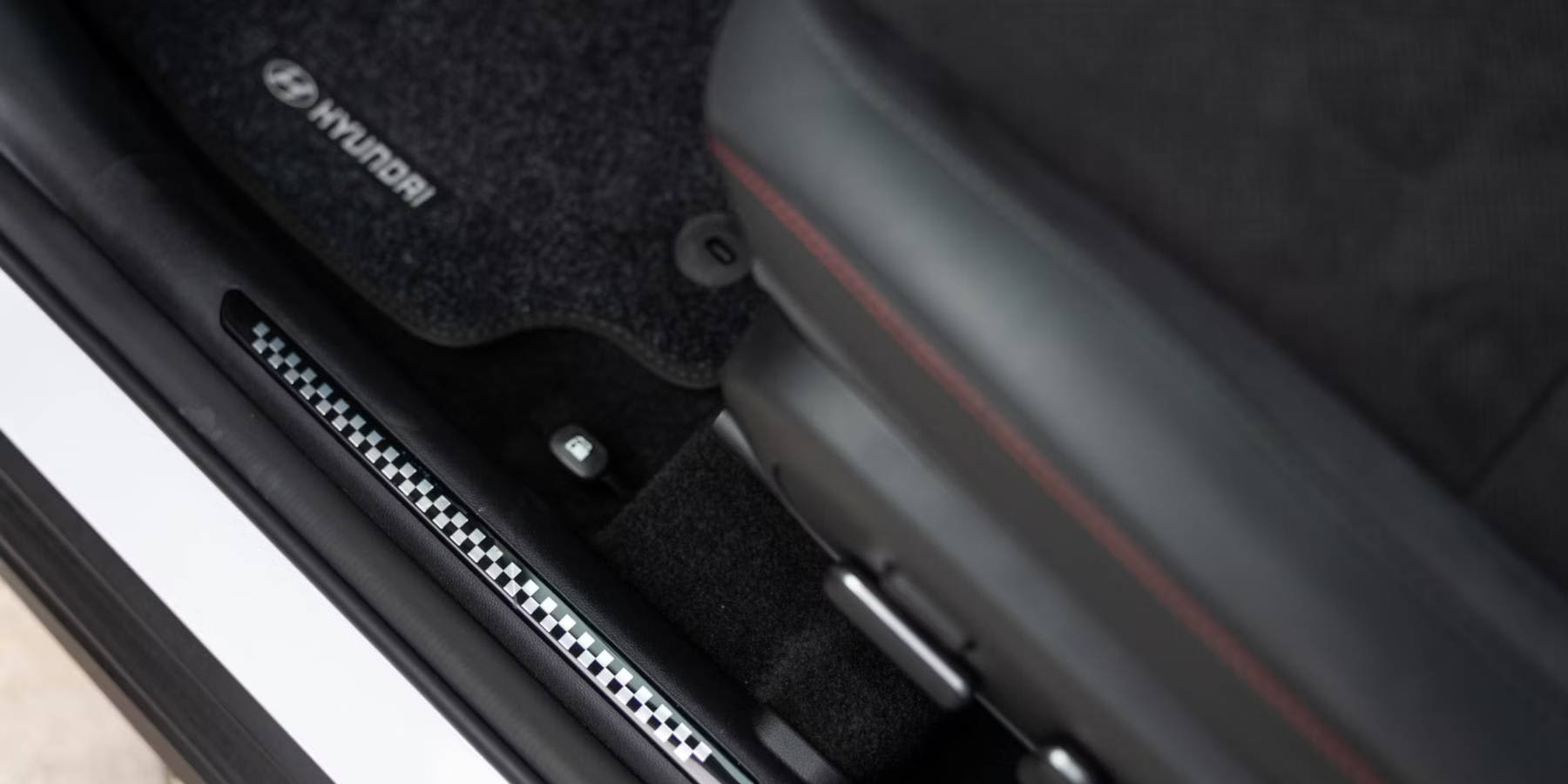 Hyundai Kona Hybrid Türschweller