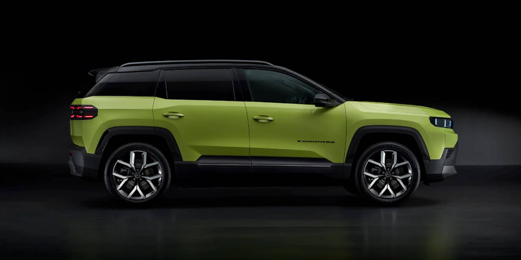 Jeep Compass Elektro Seitenansicht