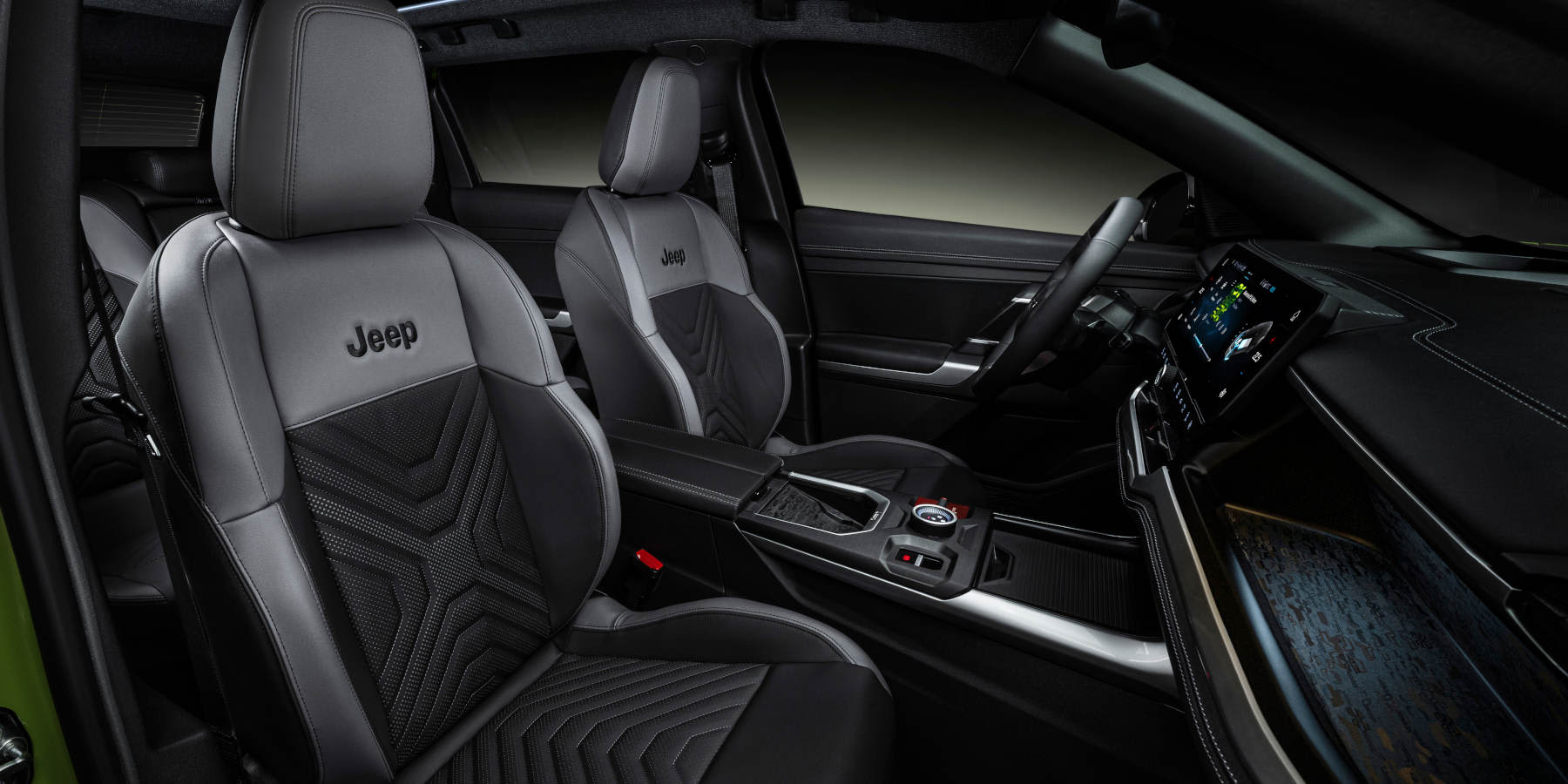 Jeep Compass First Edition Innenraum Cockpit Blick nach hinten