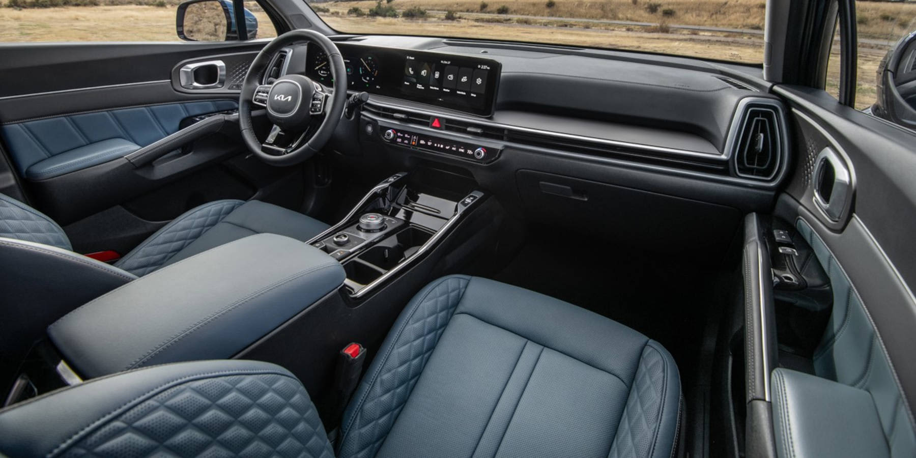 Kia Sorento Hybrid Innenraum Übersicht Cockpit