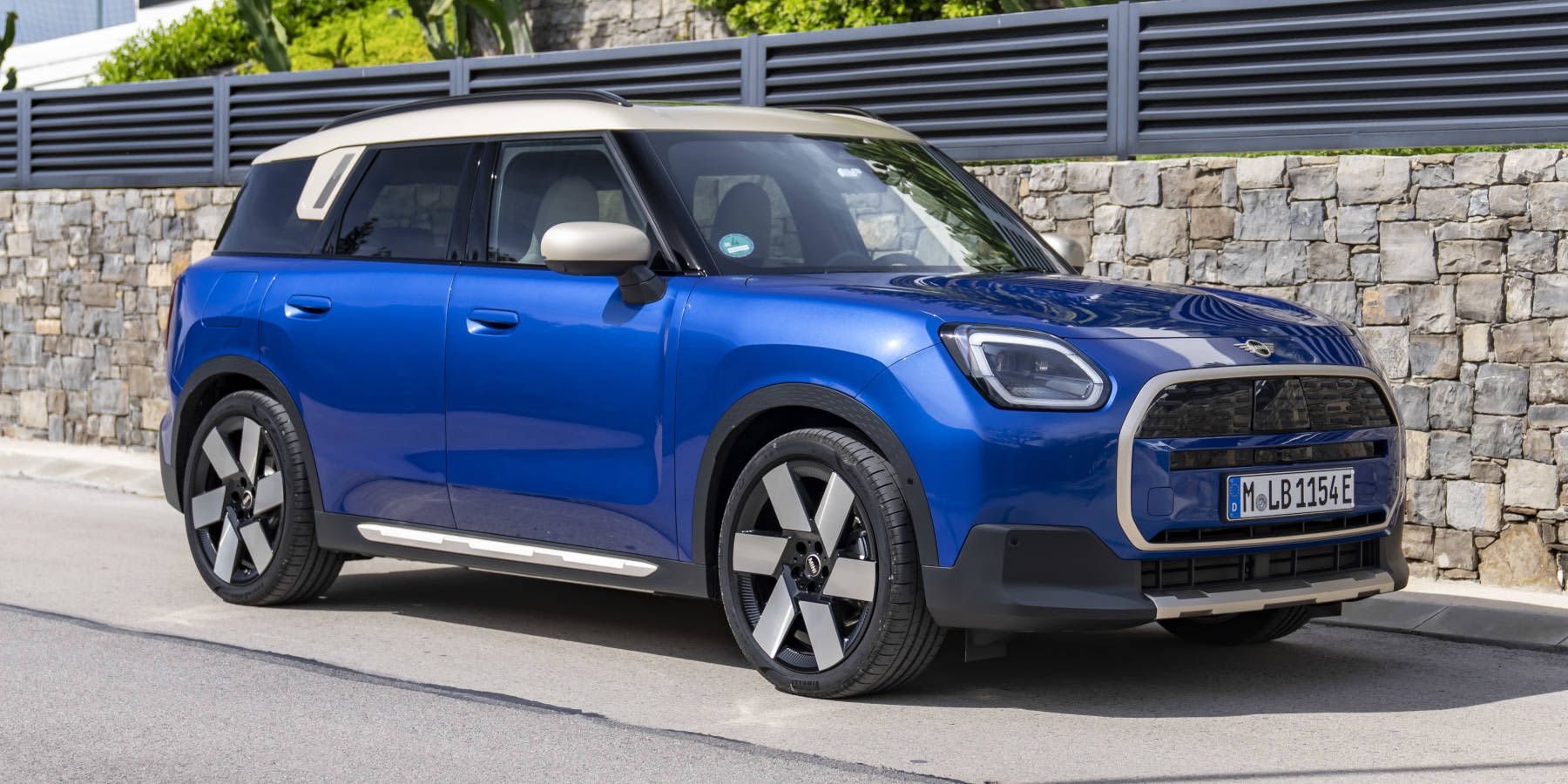 MINI Countryman Electric Seitenansicht