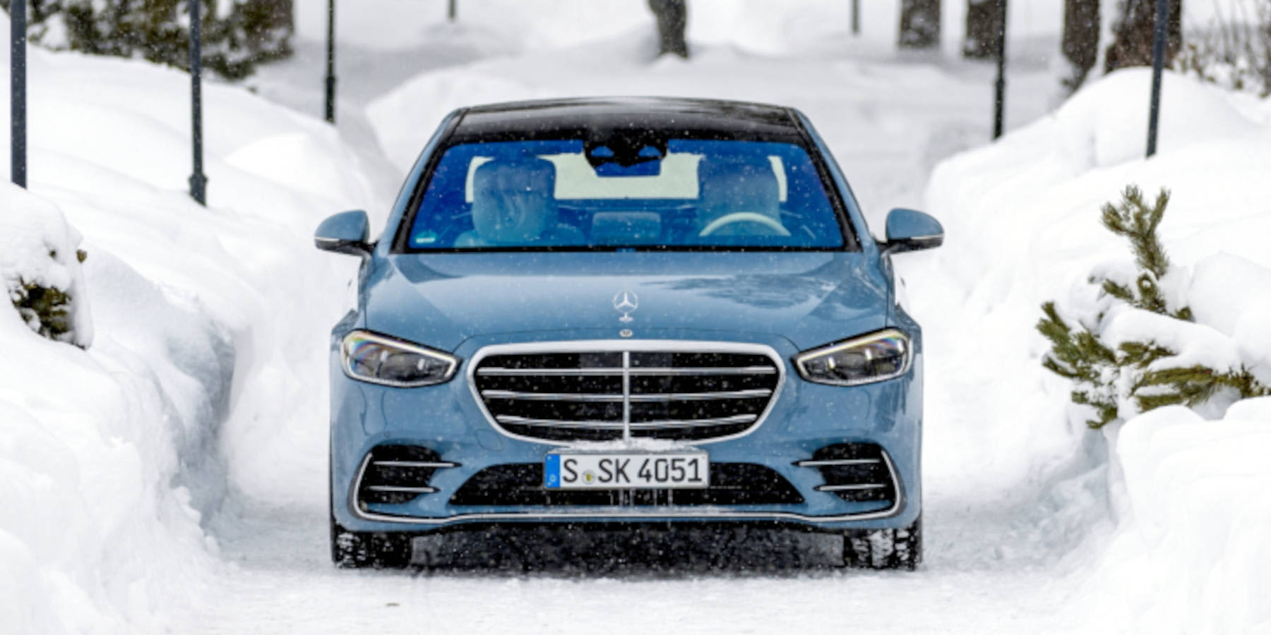 Mercedes S-Klasse Frontansicht Totale