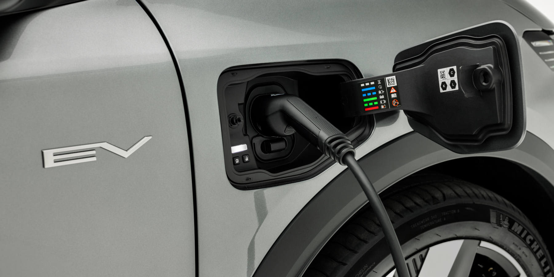 Mitsubishi Eclipse Cross Ladebuchse