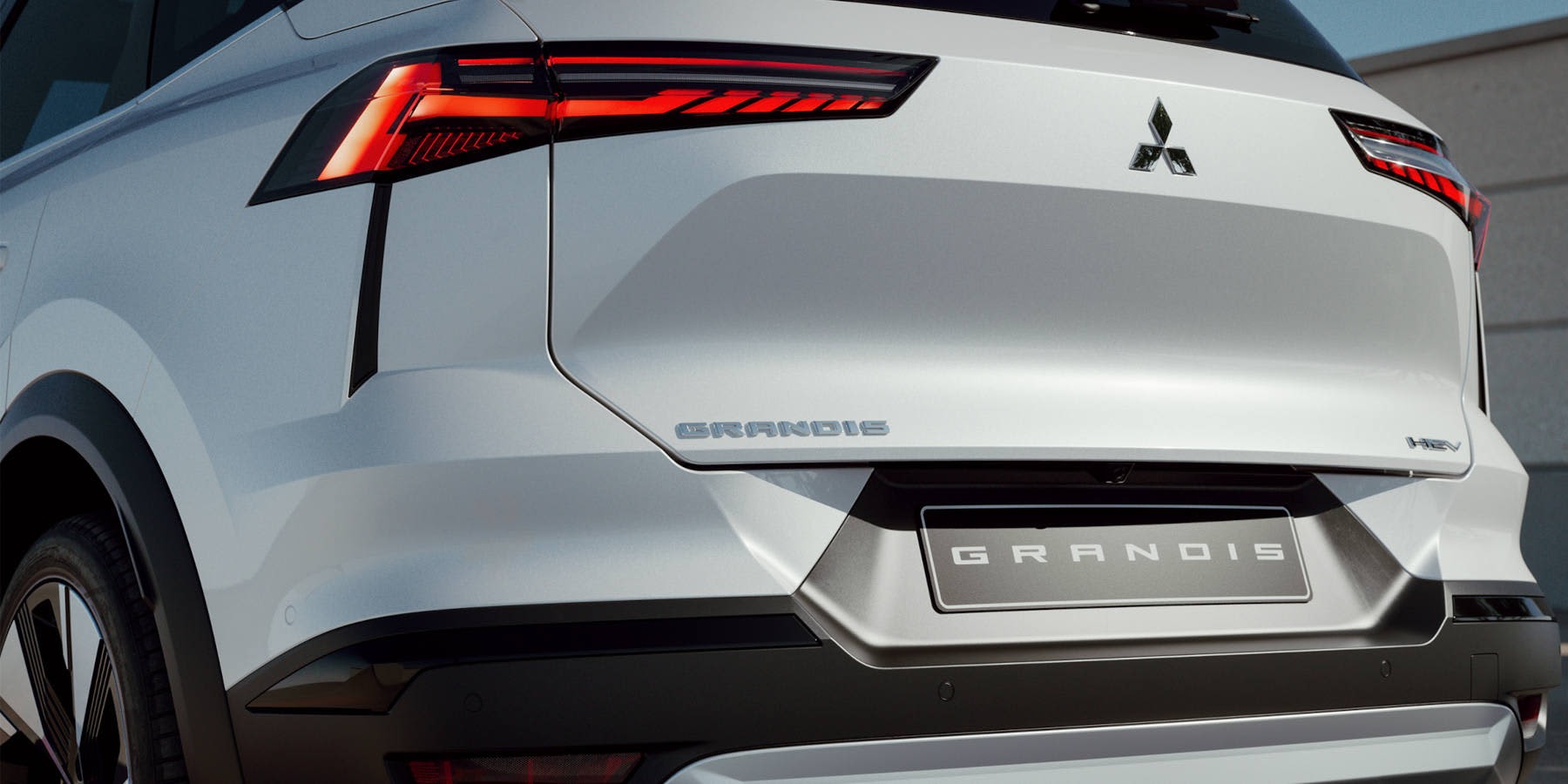 Mitsubishi Grandis Heckansicht Nahaufnahme