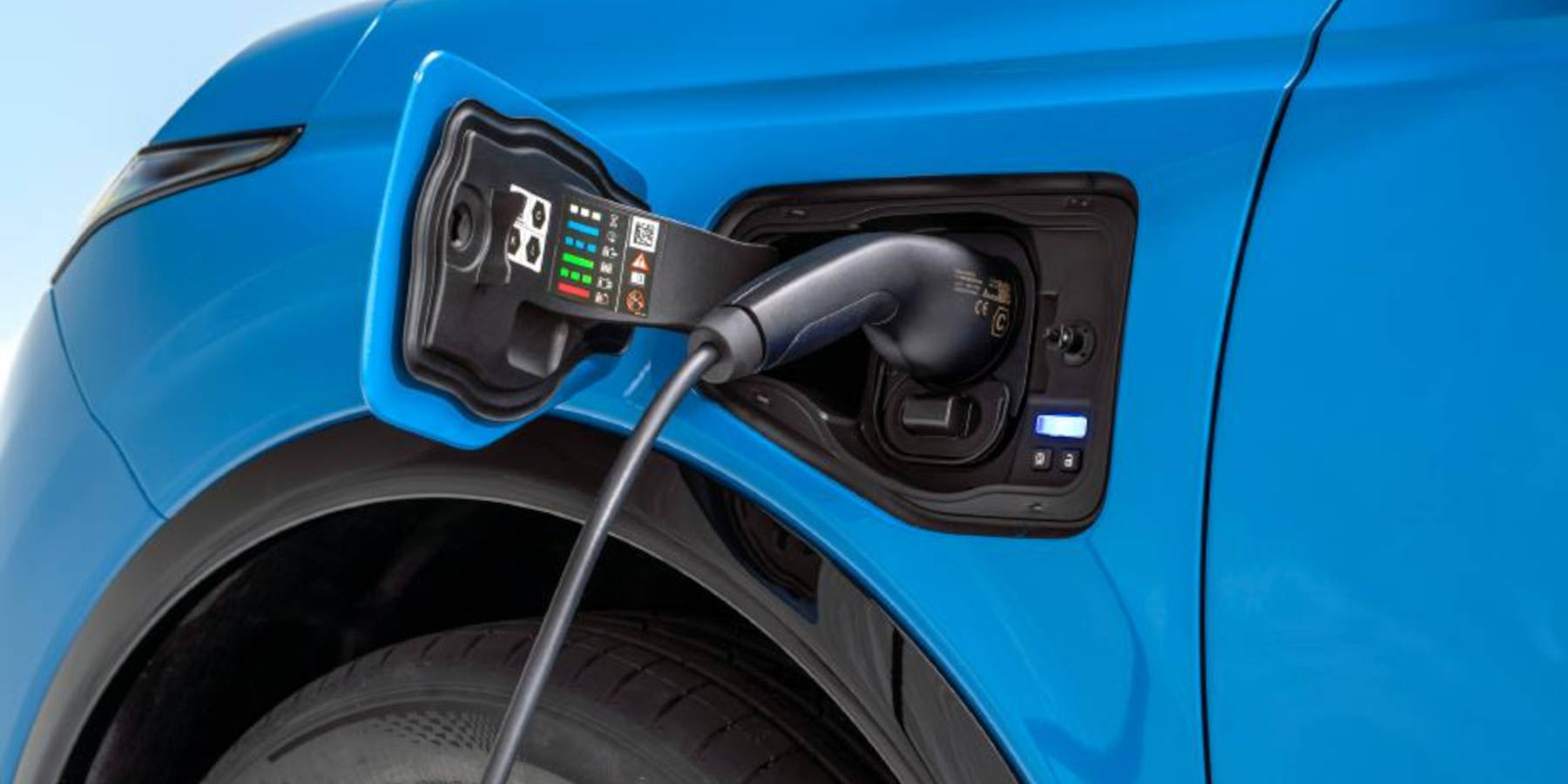 Nissan Micra Ladebuchse