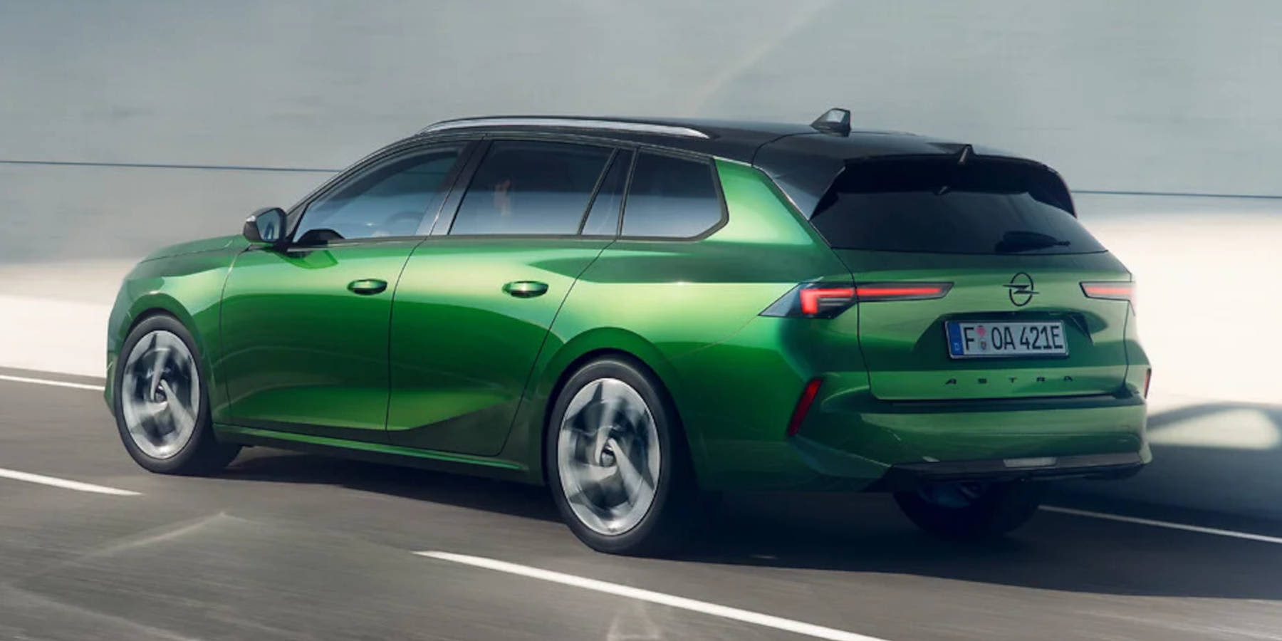 Opel Astra seitliche Heckansicht