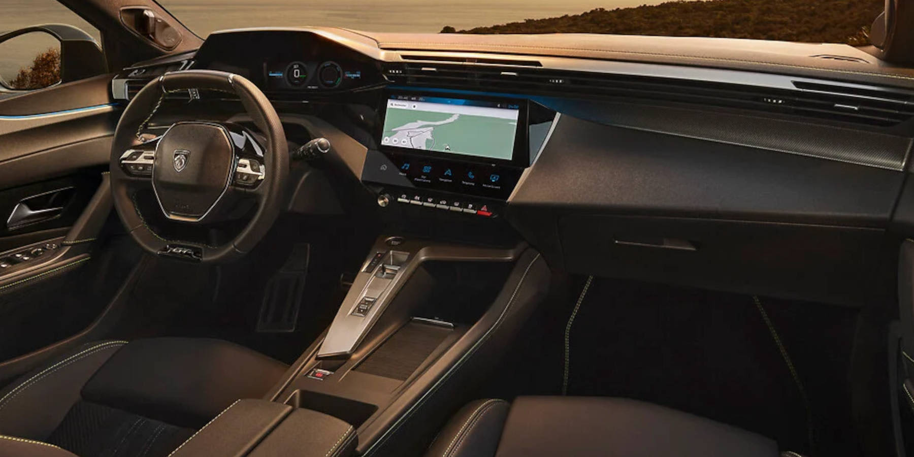  Peugeot e-408 Innenraum Übersicht Cockpit