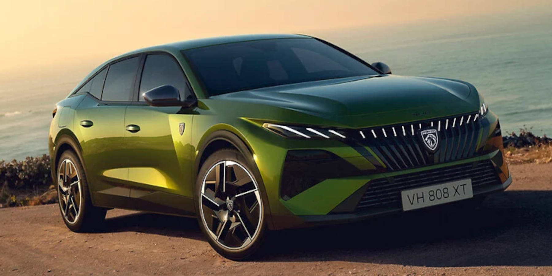 Peugeot e-408 Front seitlich