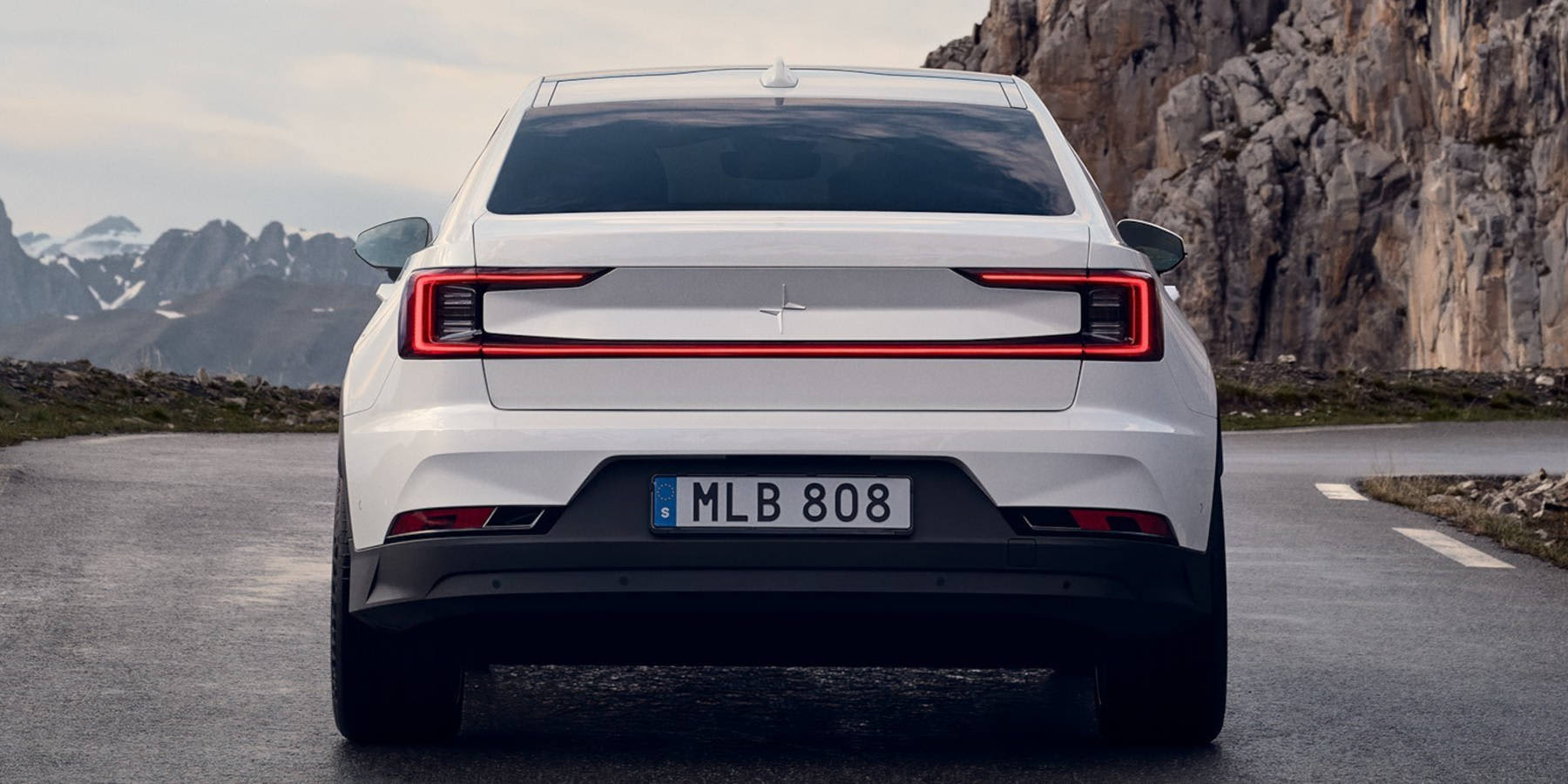 Polestar 2 Heck Totale