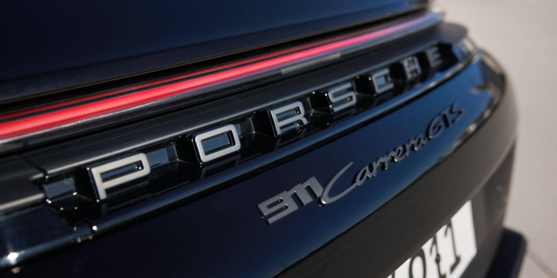 Porsche 911 Cabriolet Emblem