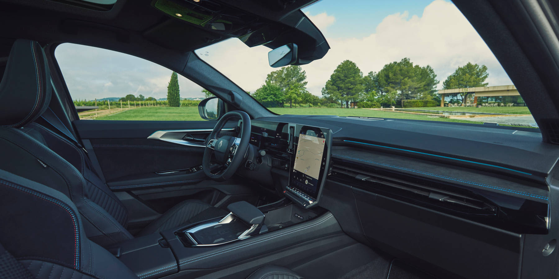 Renault Austral Innenraum Blick vom Beifahrersitz