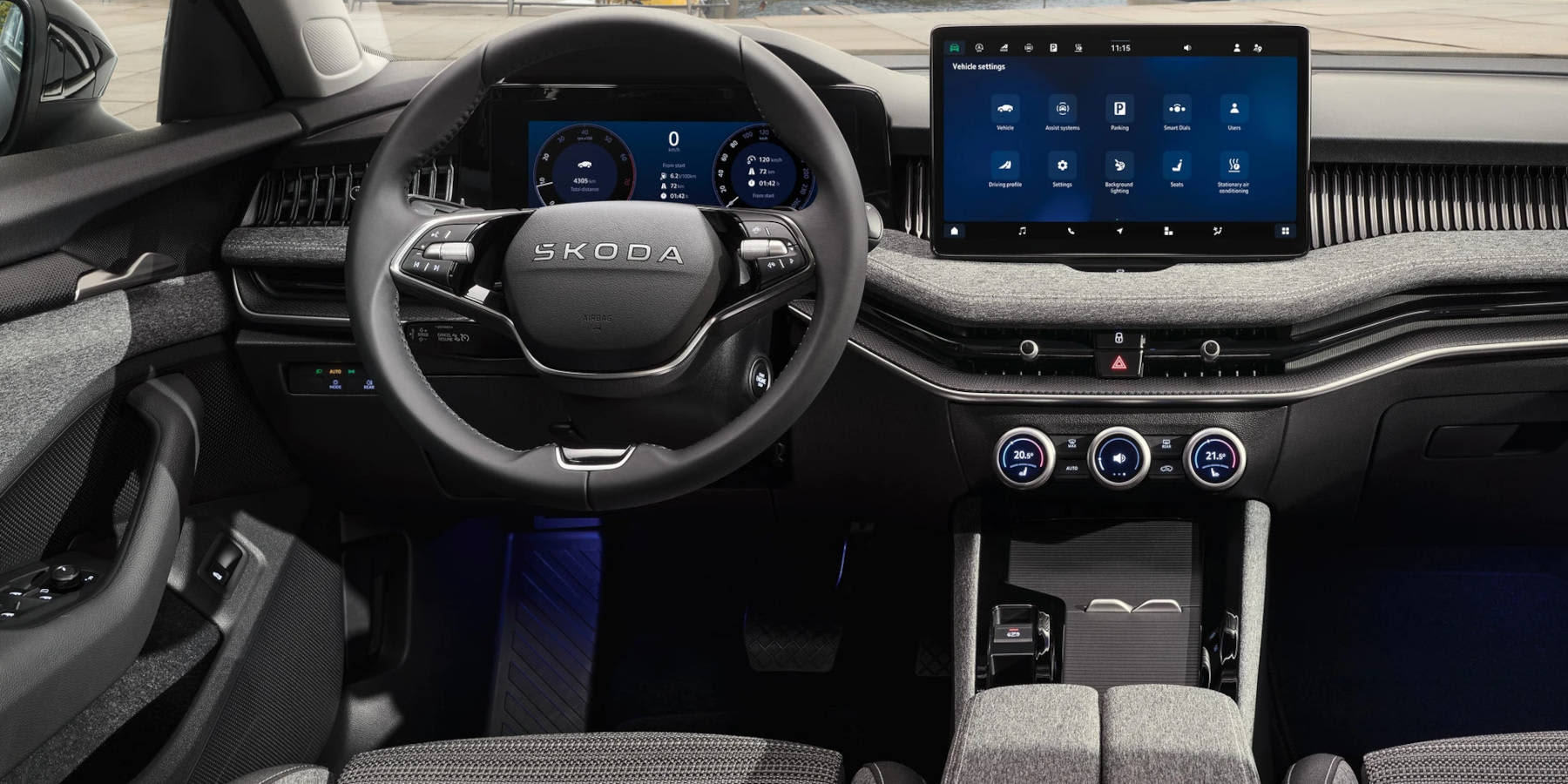 Skoda Superb iV Innenraum Cockpit