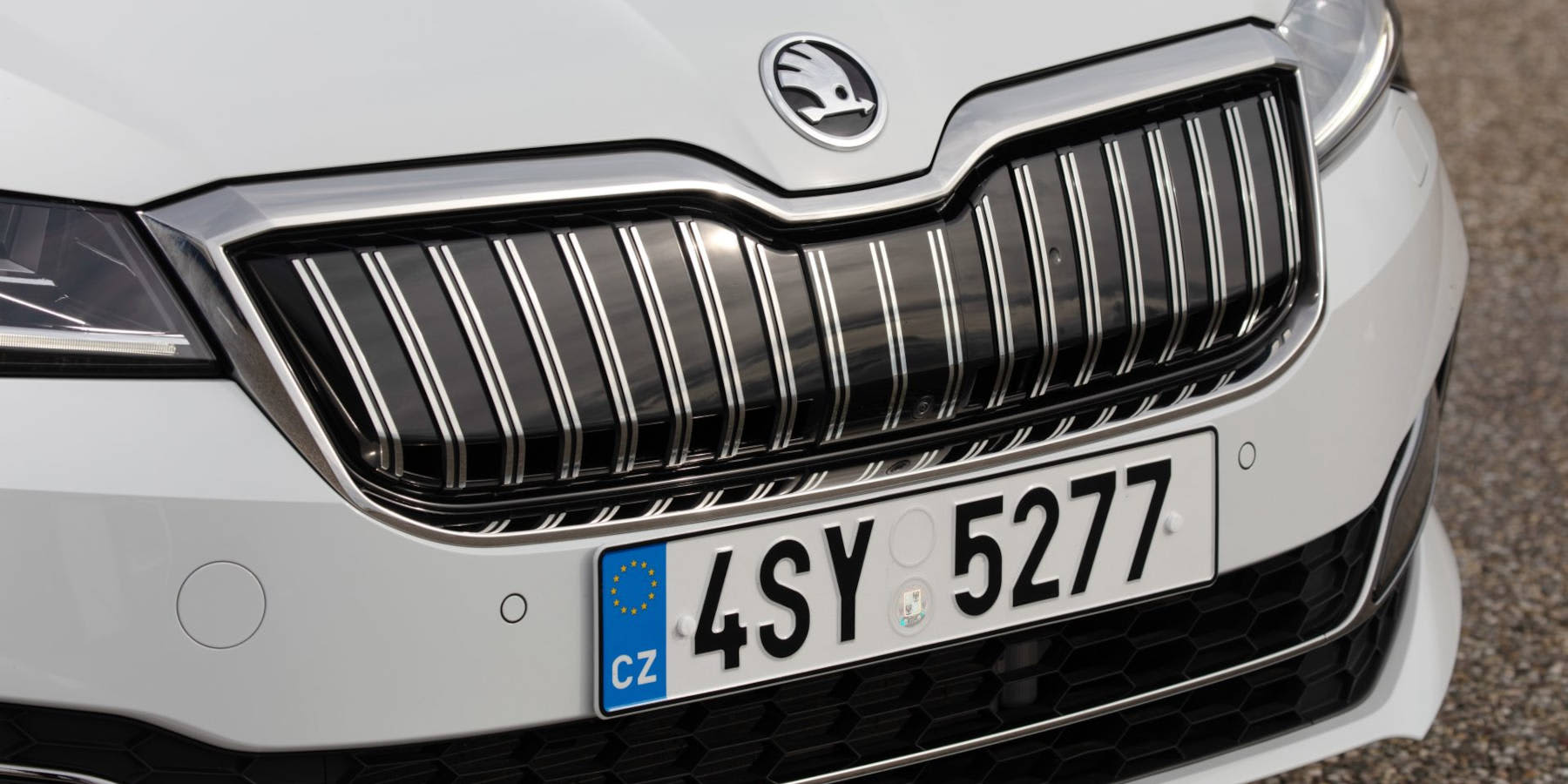 Skoda Superb iV Kühlergrill