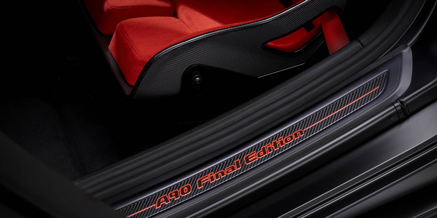 Toyota GR Supra Innenraum Schriftzug