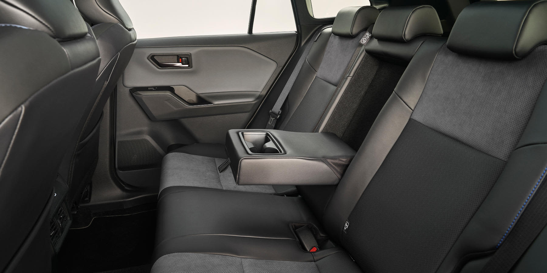 Toyota RAV4 Innenraum Rückbank