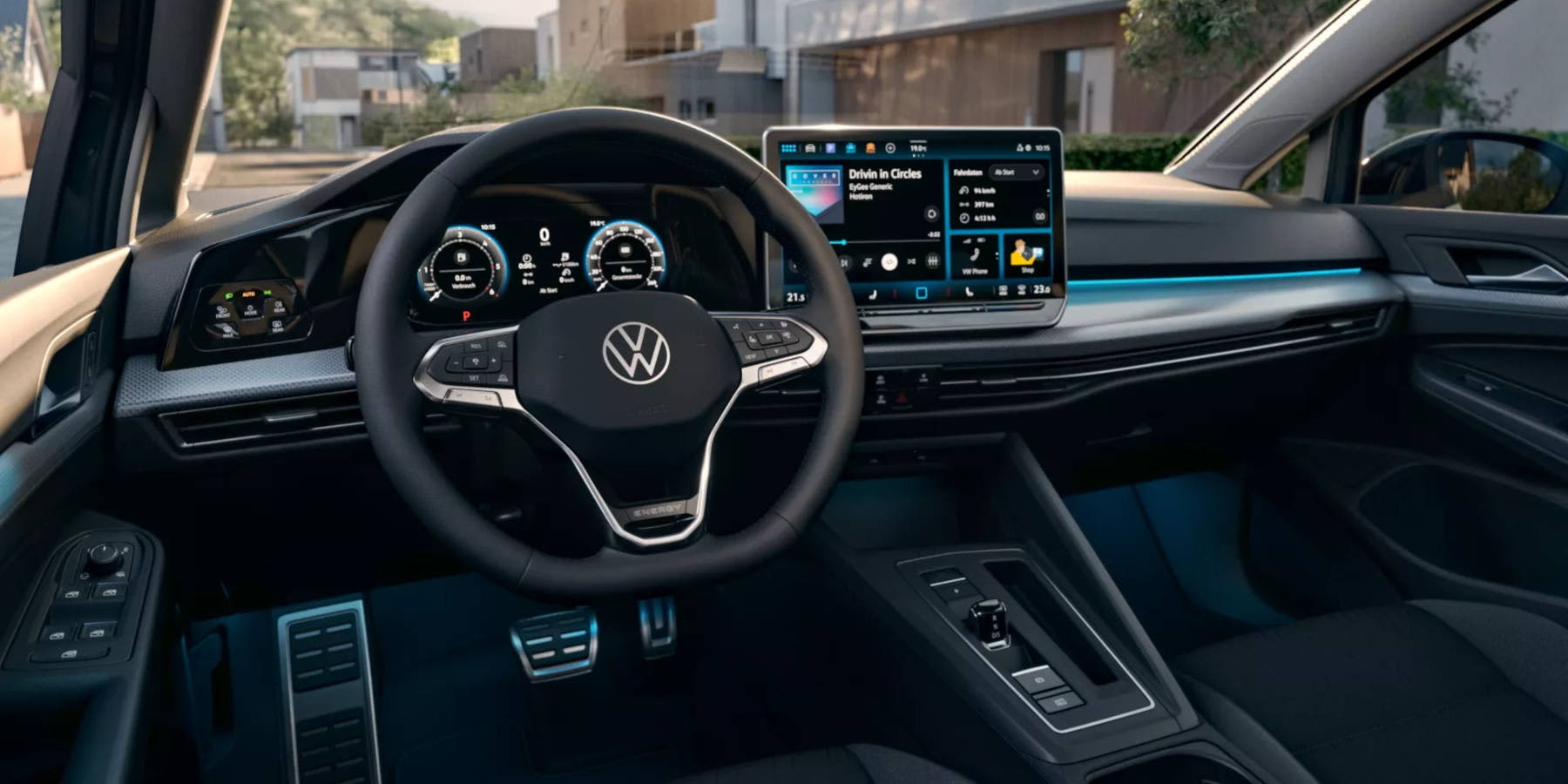 VW Golf 8 ENERGY Innenraum Übersicht Cockpit