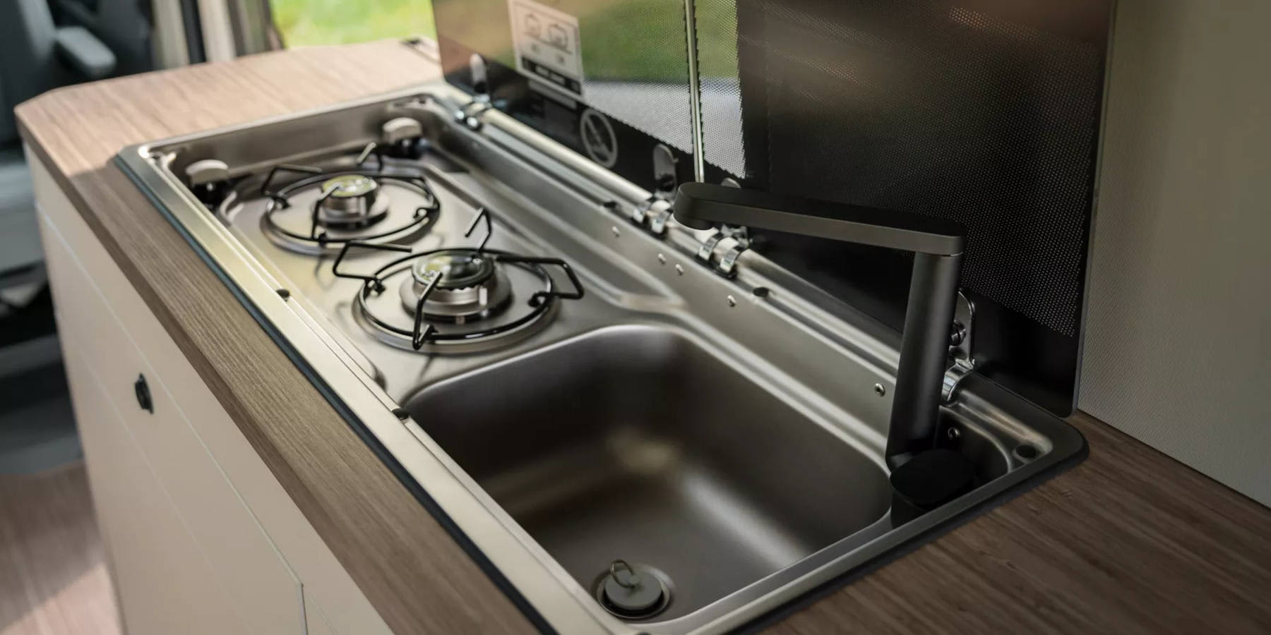 VW Grand California Innenraum Küche