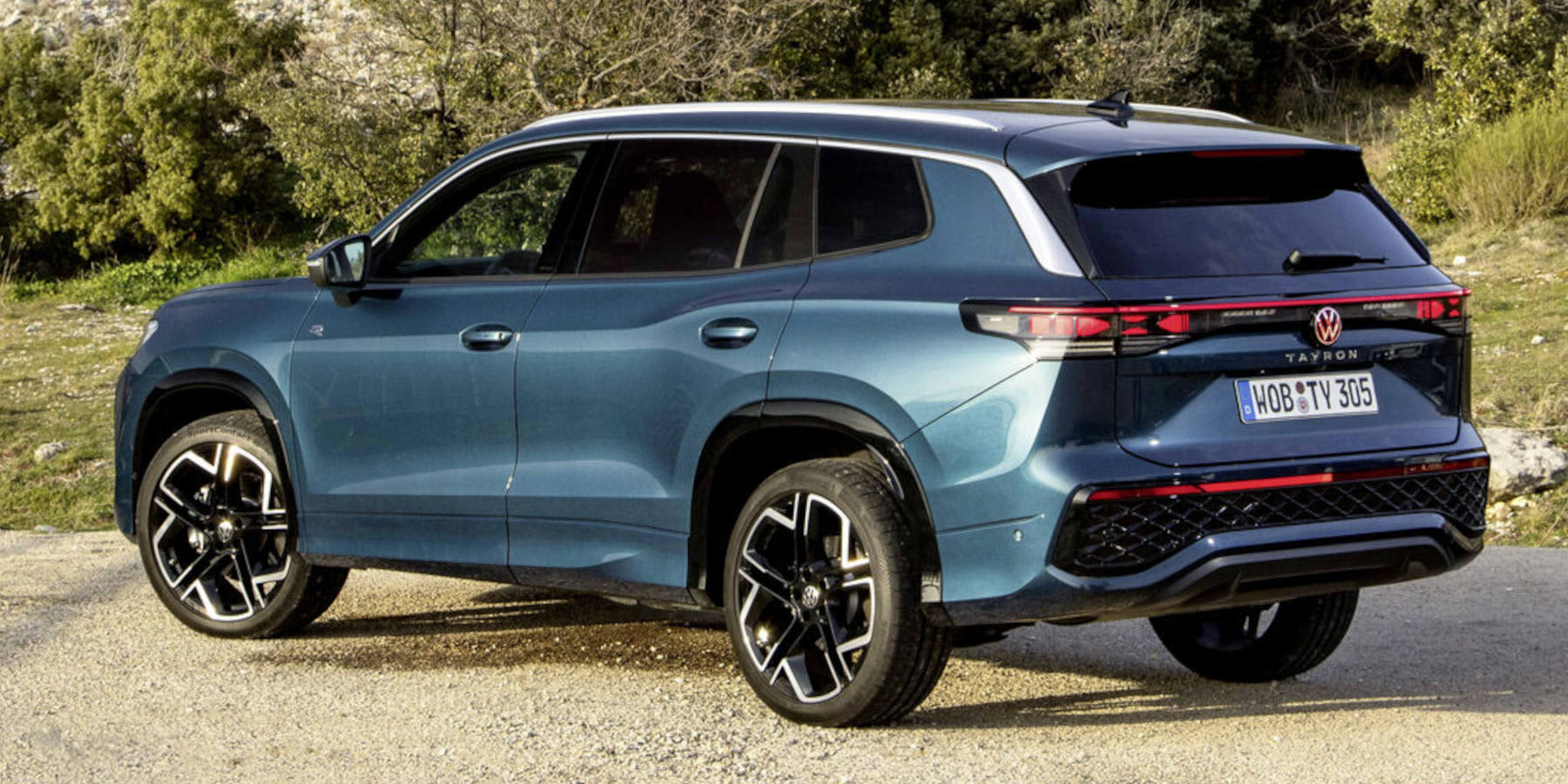 VW Tayron seitliche Heckansicht