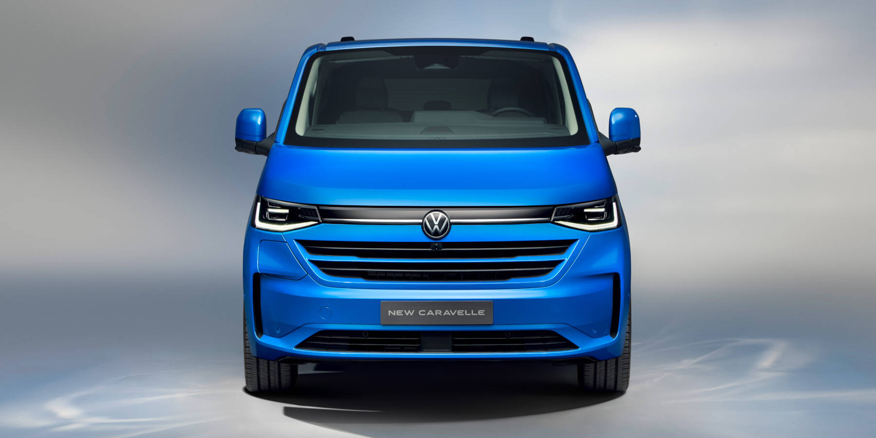 VW e-Caravelle Front Totale